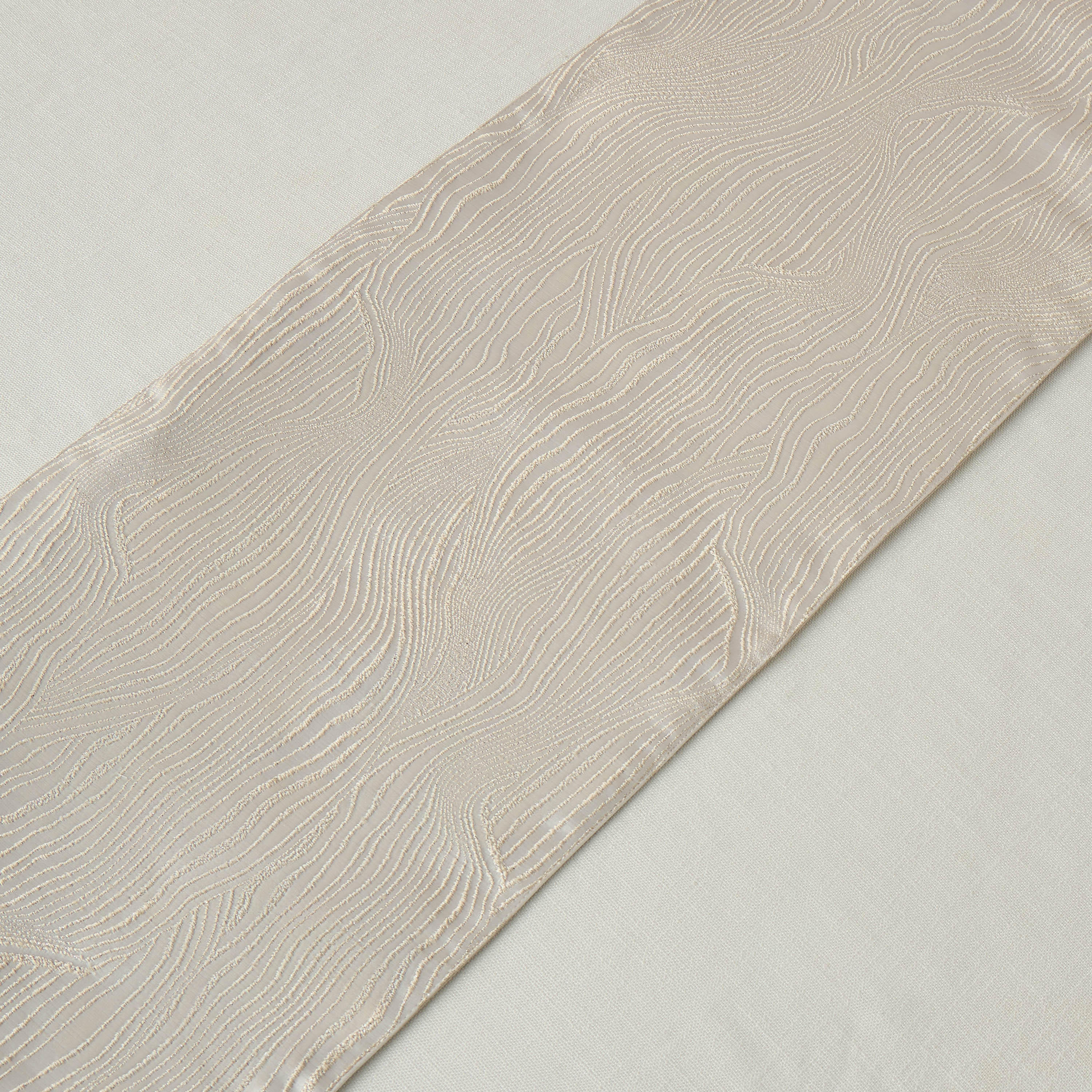 Gia Como Textured Table Runner with Tassel Detail - 33x180 cms-household-dining-tablelinen-runnersandtablecovers-image-3