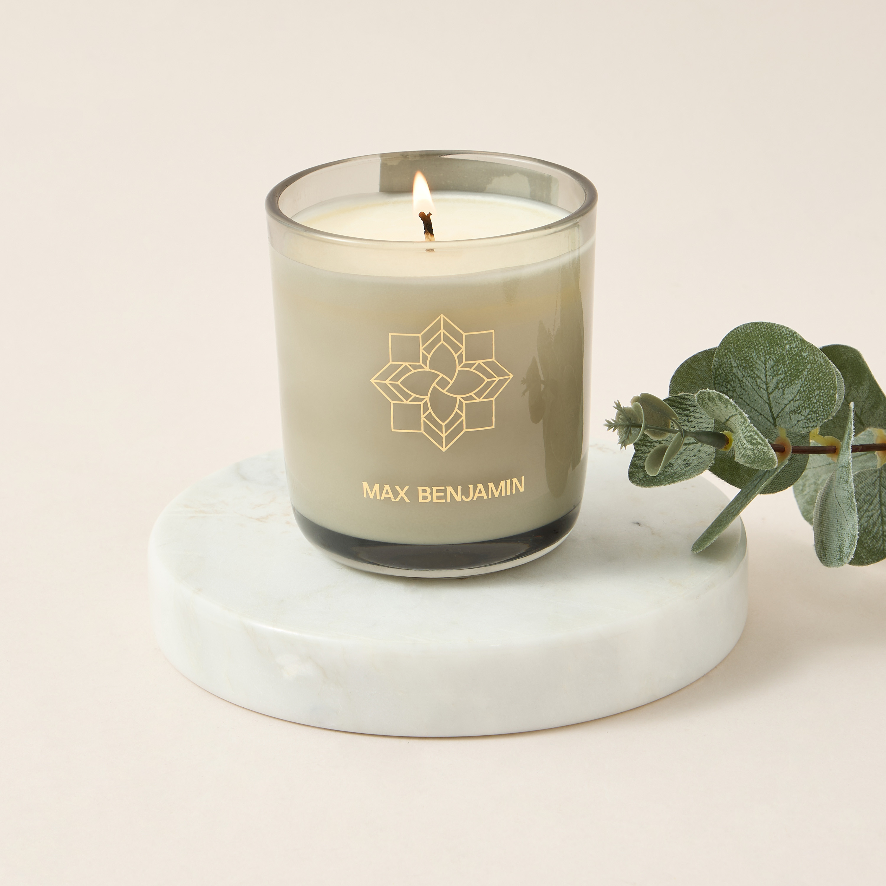 جرة شمعة برائحة اللافندر من ماكس بنجامين - 210 جرام-household-homefragrance-candles-image-1