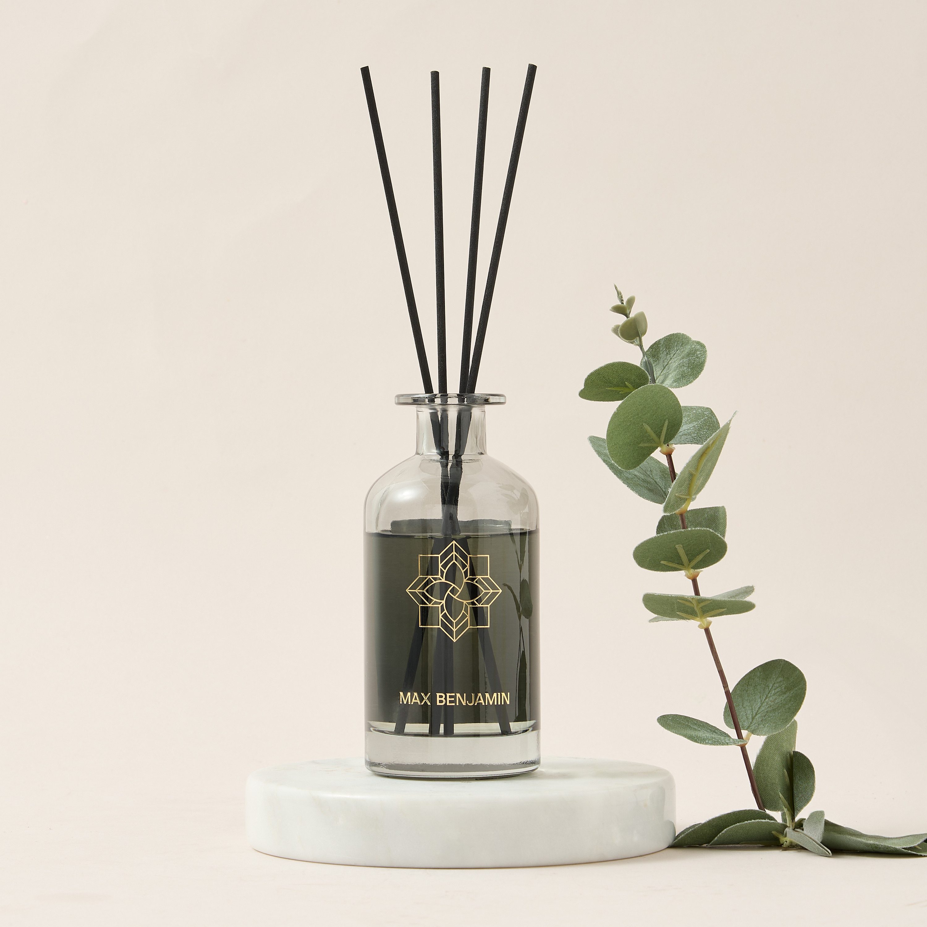 طقم موزع عطور بأعواد وعطر لافندر من ماكس بينجامين - 150 مل-household-homefragrance-reeddiffusers-image-1