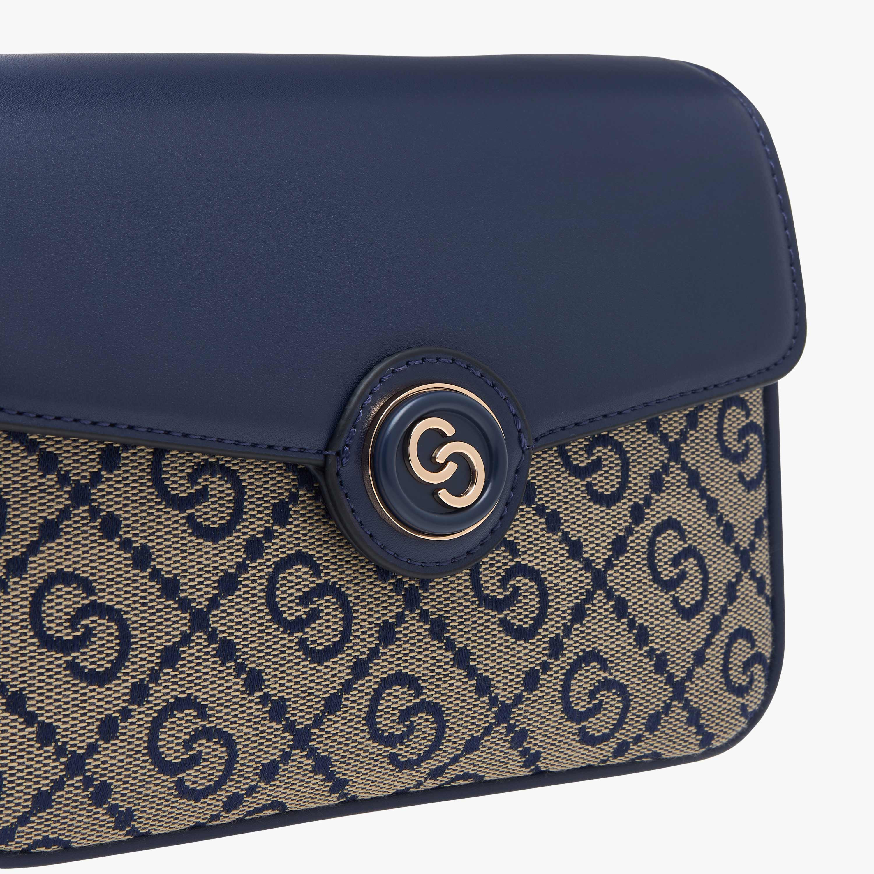 شنطة كروس بودي بطبعات مونوجرام وحزام قابل للفصل وطية إغلاق من سيليست-women-bagsandwallets-handbags-image-4