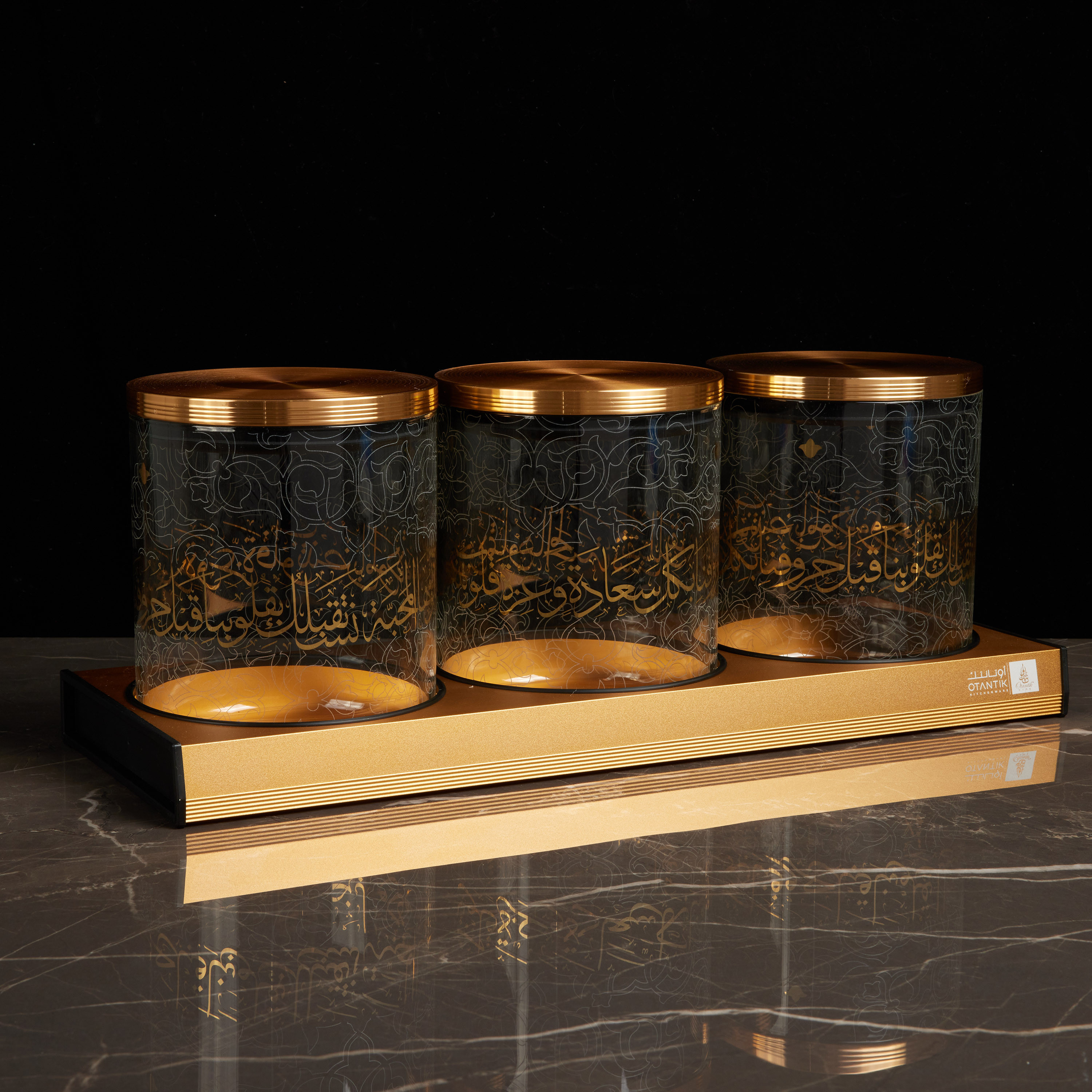 طقم جرات بطبعات 4 قطع مع غطاء وصينية من أوتانتيك-household-dining-dinnerware-bowls-image-2