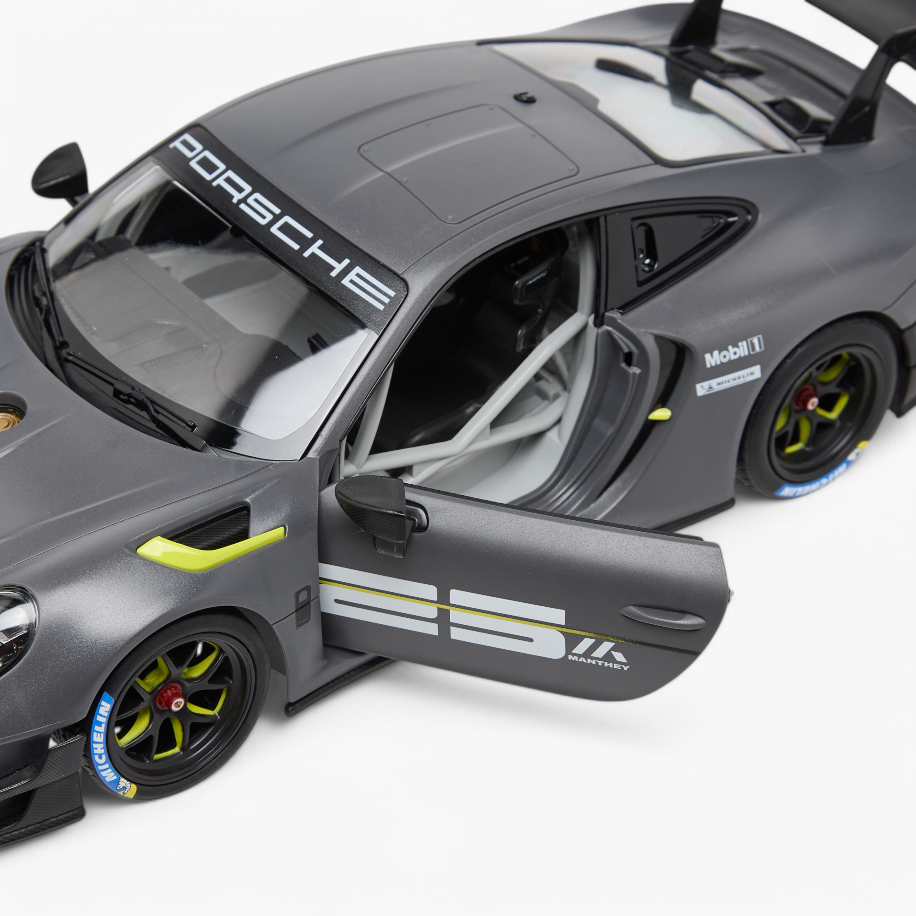 Rastar 1:14 Porsche 911 GT2 RS Remote Control Toy Car-toys-playvehicles-diecastcars-image-10