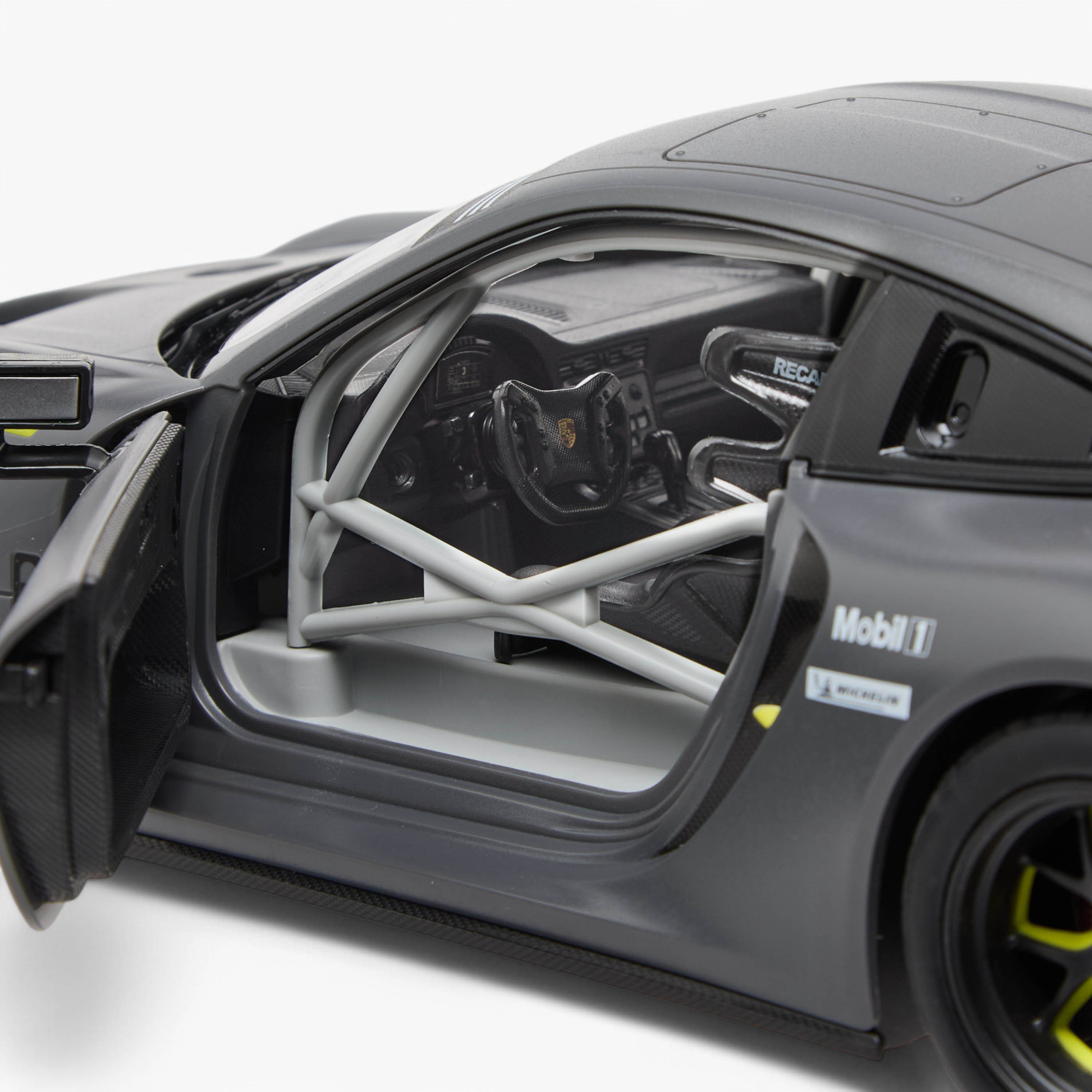 Rastar 1:14 Porsche 911 GT2 RS Remote Control Toy Car-toys-playvehicles-diecastcars-image-11