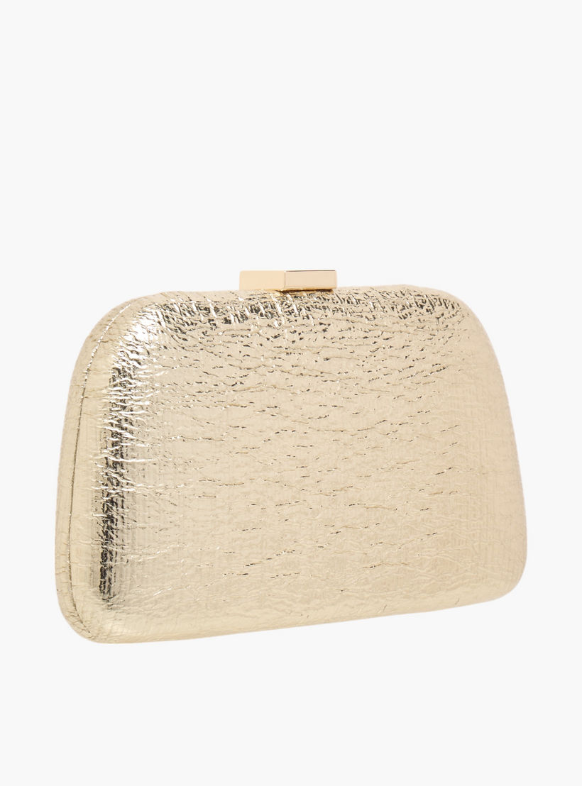 شنطة كروس بودي بارزة الملمس بحزام سلسلة وطية إغلاق من سيليست-women-bagsandwallets-handbags-image-3
