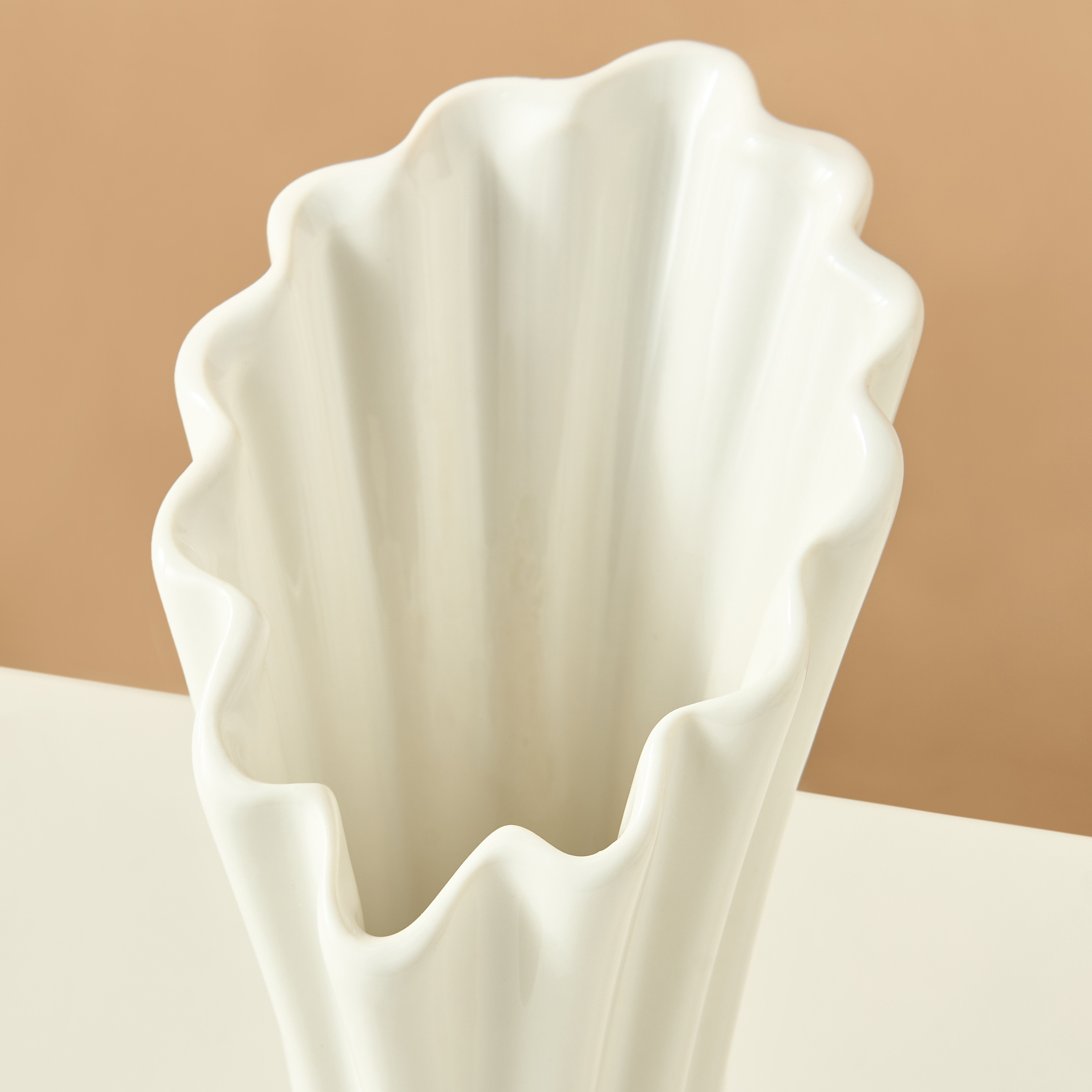 مزهرية ديكور خزف - 14x11x28 سم-household-decor-vasesandbowls-image-5