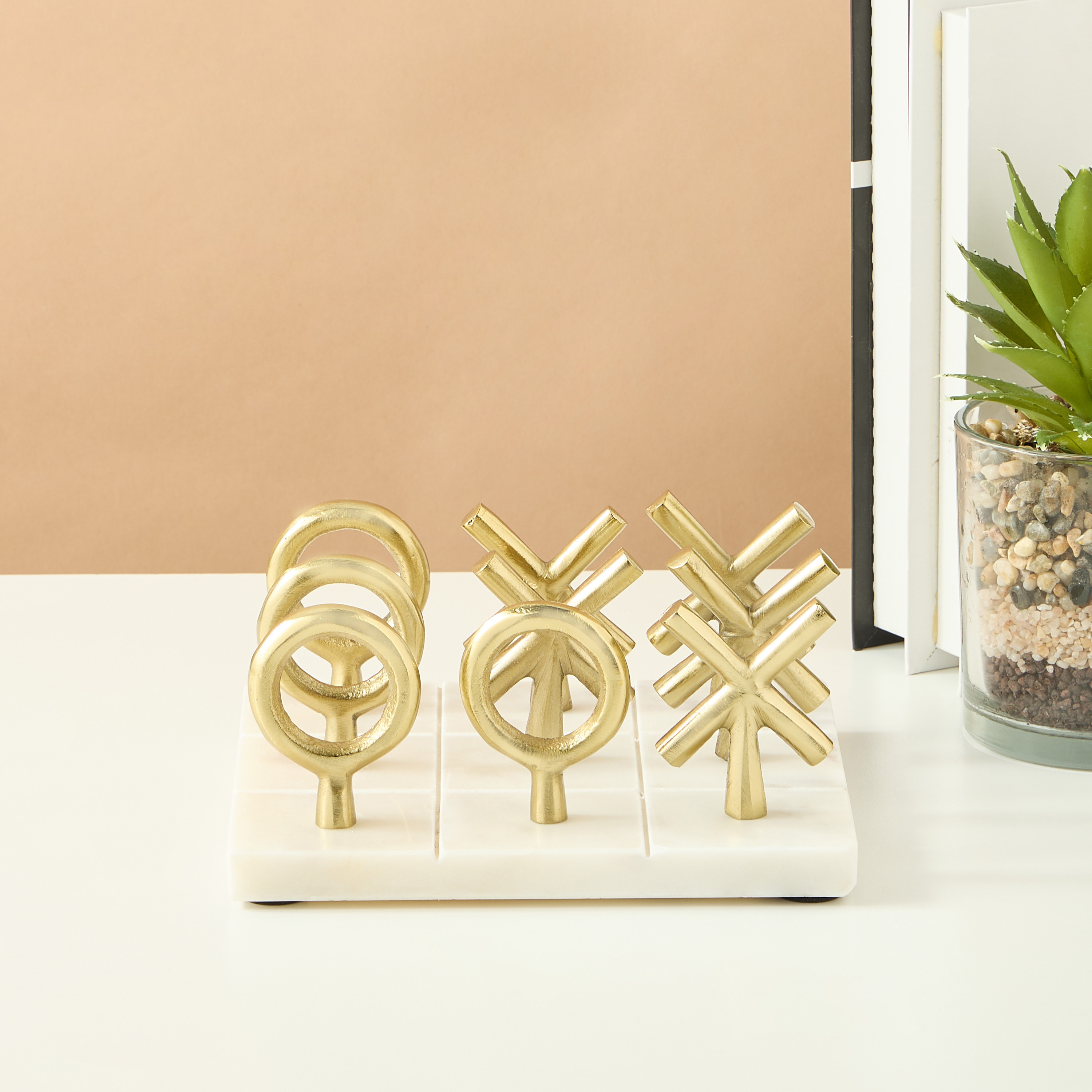 زينة ديكور بتصميم لعبة تيك تك-household-decor-decorativeobjectsandsculptures-image-1