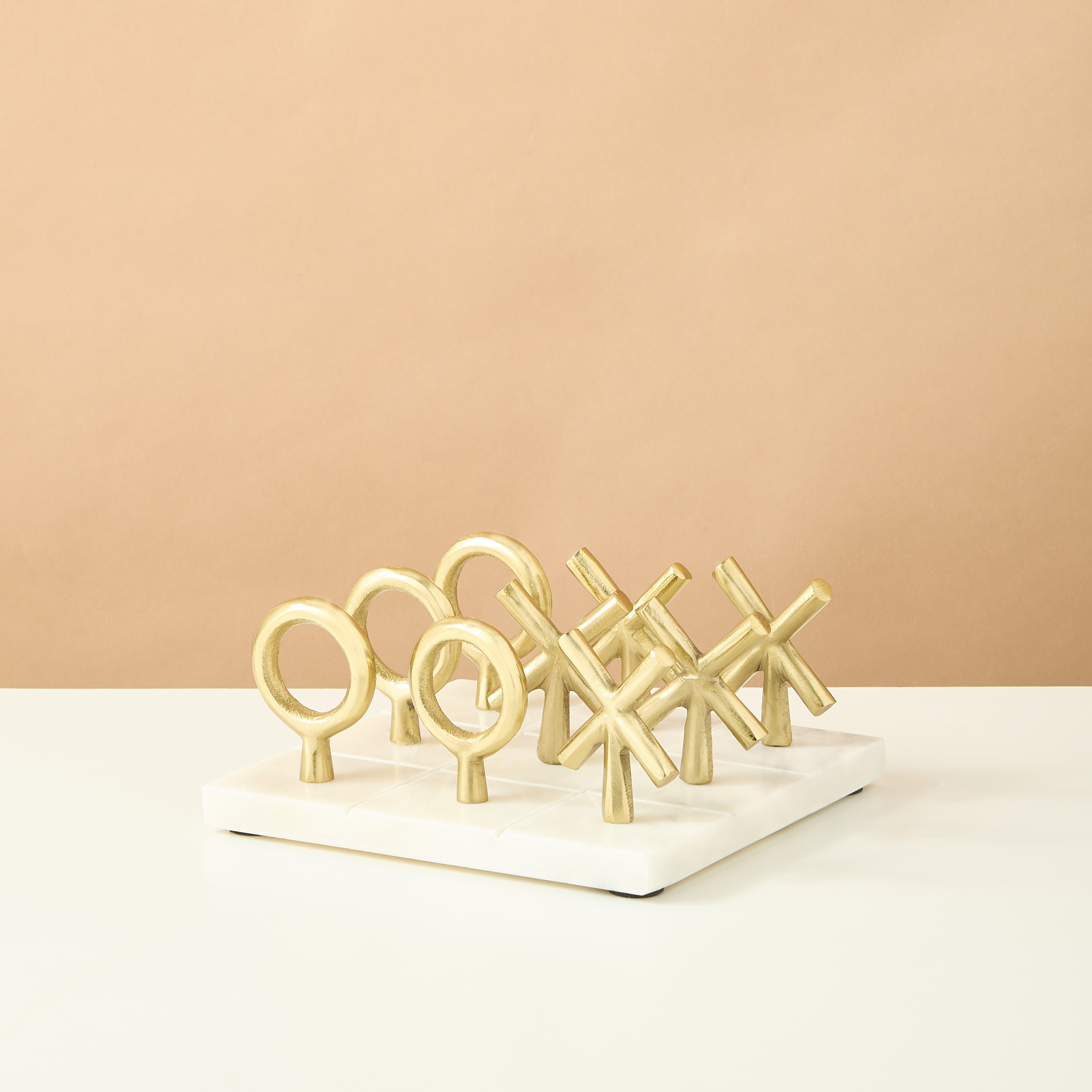 زينة ديكور بتصميم لعبة تيك تك-household-decor-decorativeobjectsandsculptures-image-2