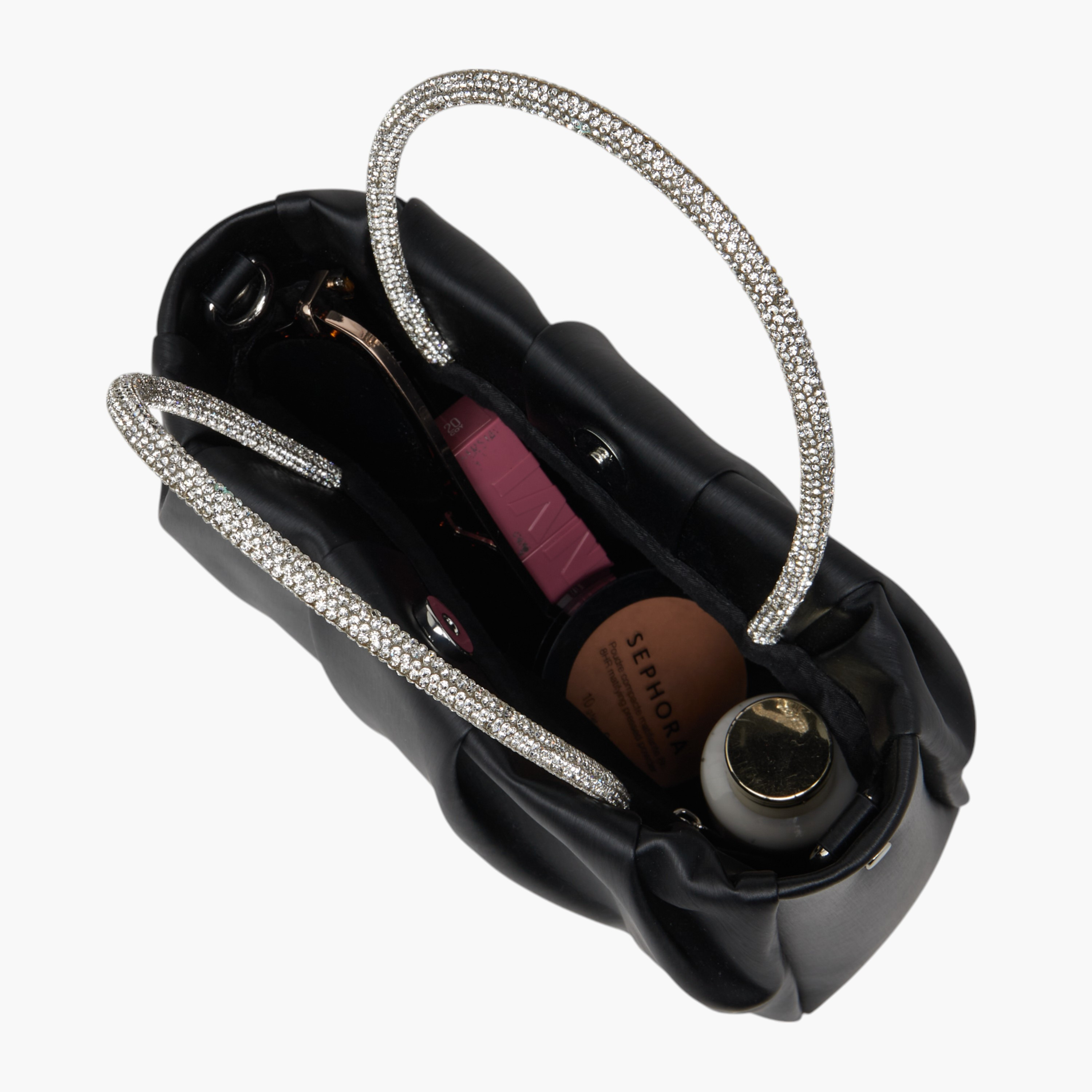 شنطة توتي بمقابض علوية مزينة وتفاصيل شعار من فلورا بيلا-women-bagsandwallets-handbags-image-7