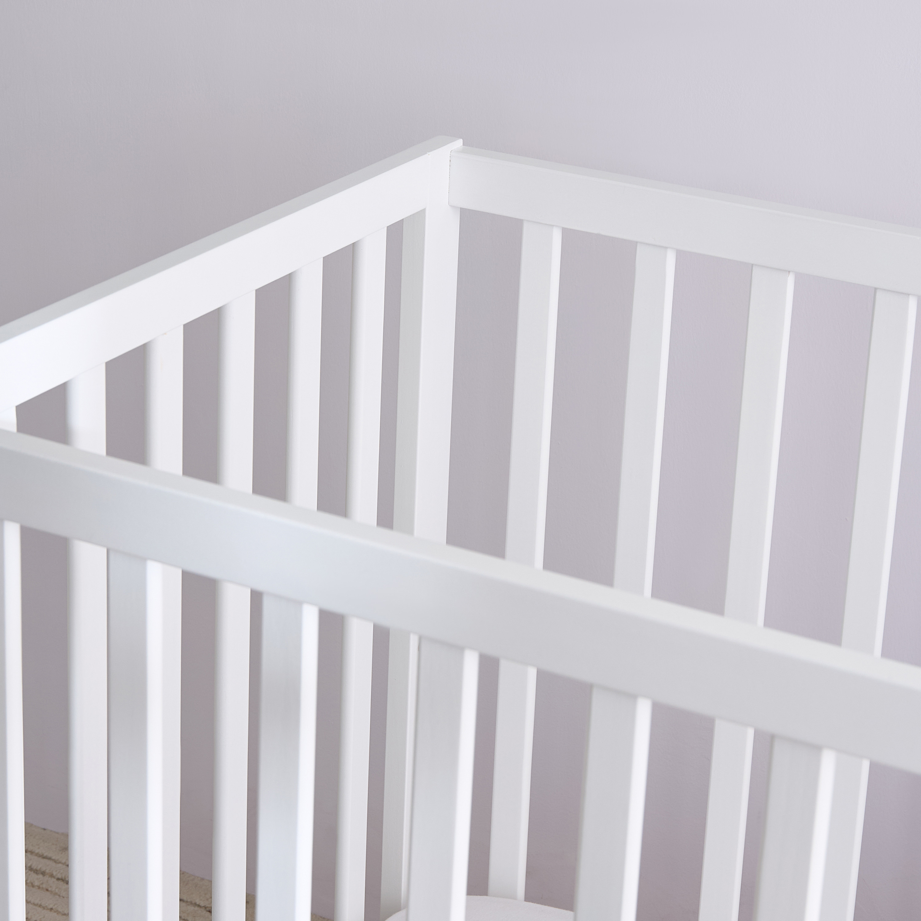 سرير دارفين من جونيورز-baby-nursery-furniture-cribsandbeds-babycribs-image-4