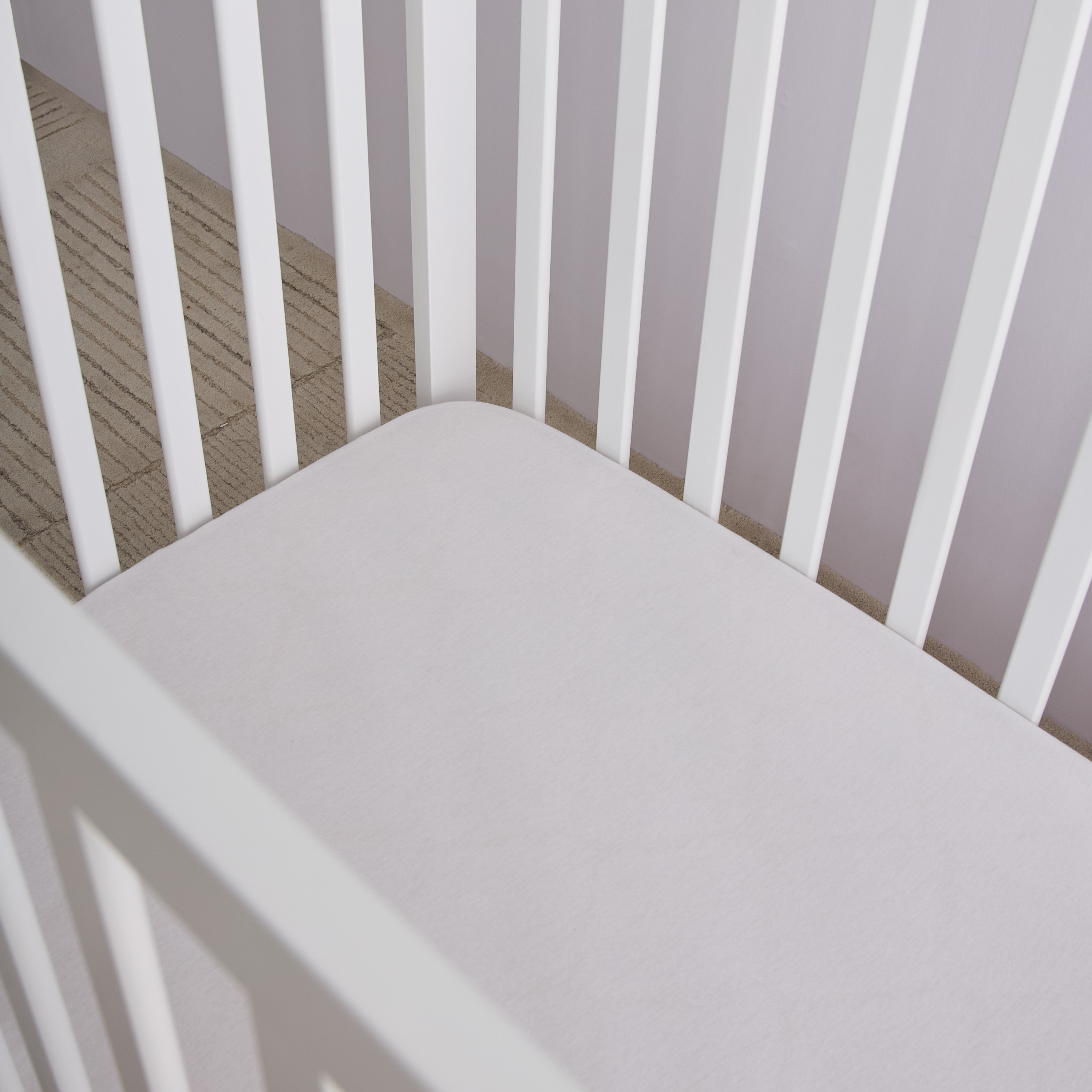 سرير دارفين من جونيورز-baby-nursery-furniture-cribsandbeds-babycribs-image-3