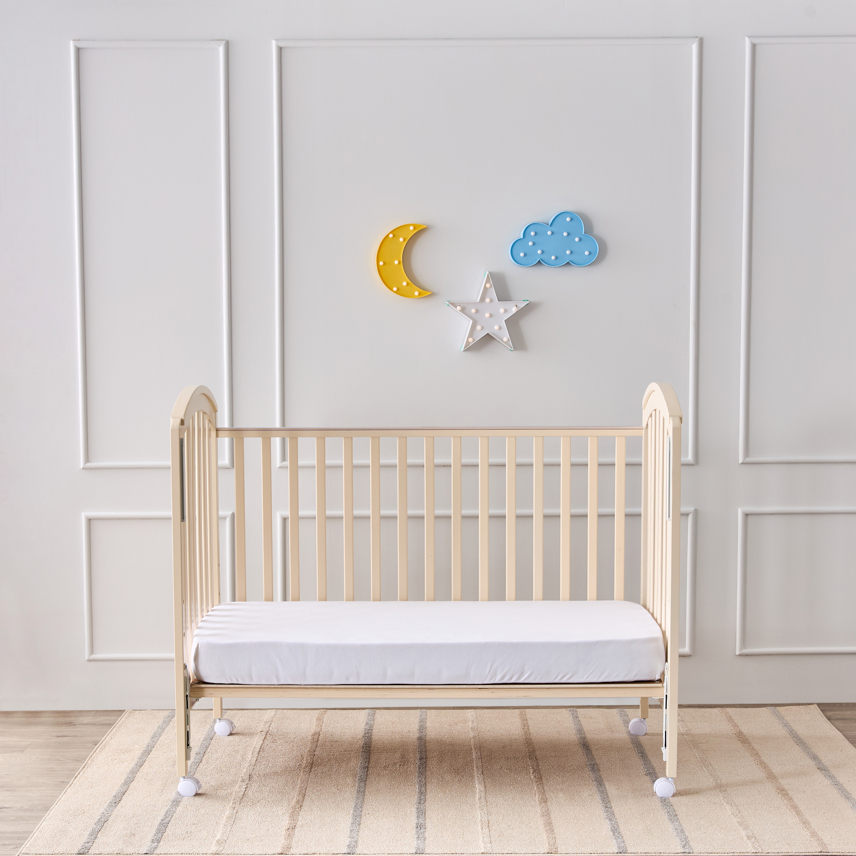 Juniors Capri Crib with Adjustable Height and Side Rails (Up to 3 years ...