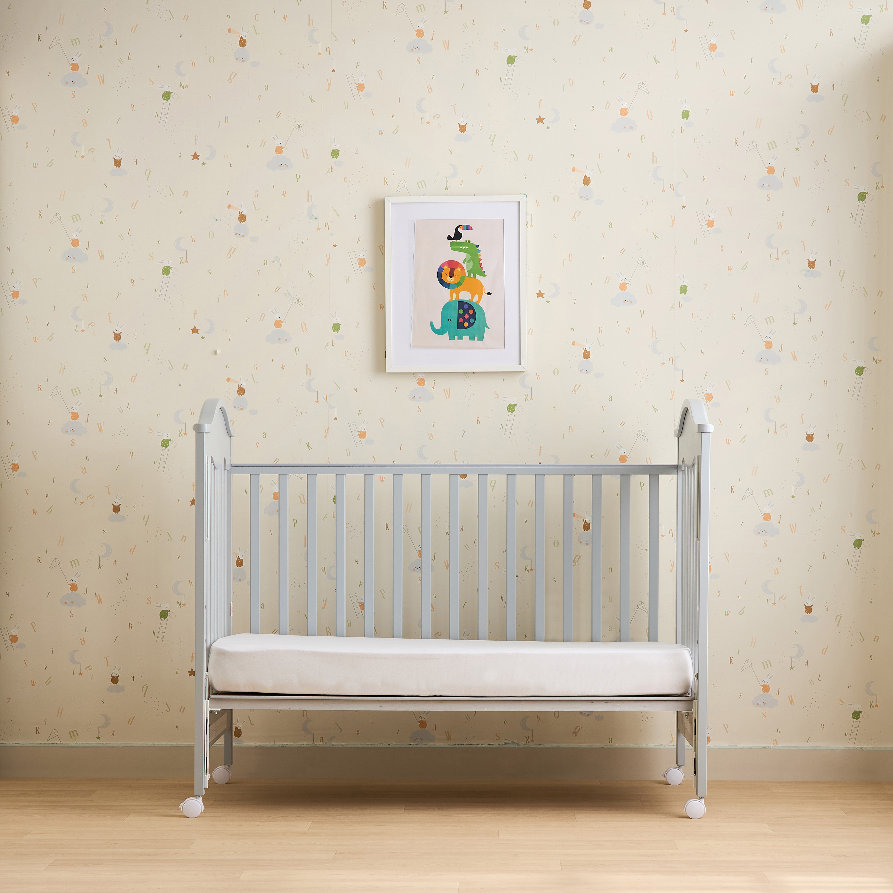 Juniors Charlotte Portable Wooden Crib-baby-nursery-furniture-cribsandbeds-babycribs-image-6