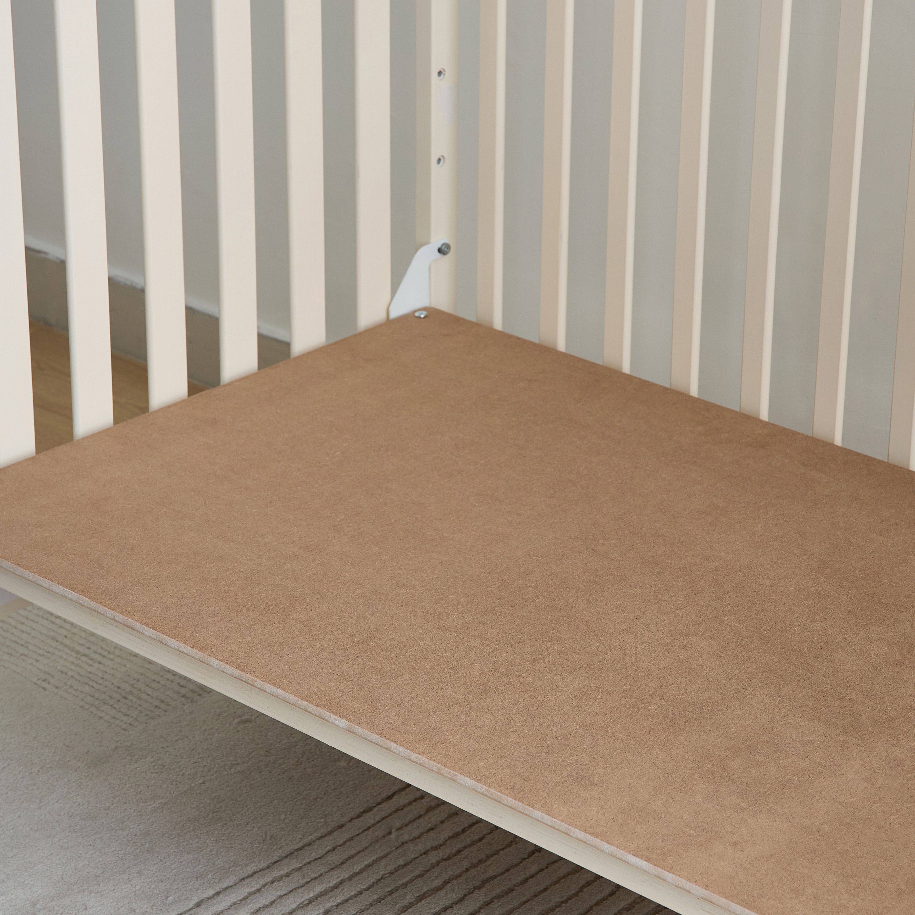 Juniors Charlotte Portable Wooden Crib-baby-nursery-furniture-cribsandbeds-babycribs-image-11