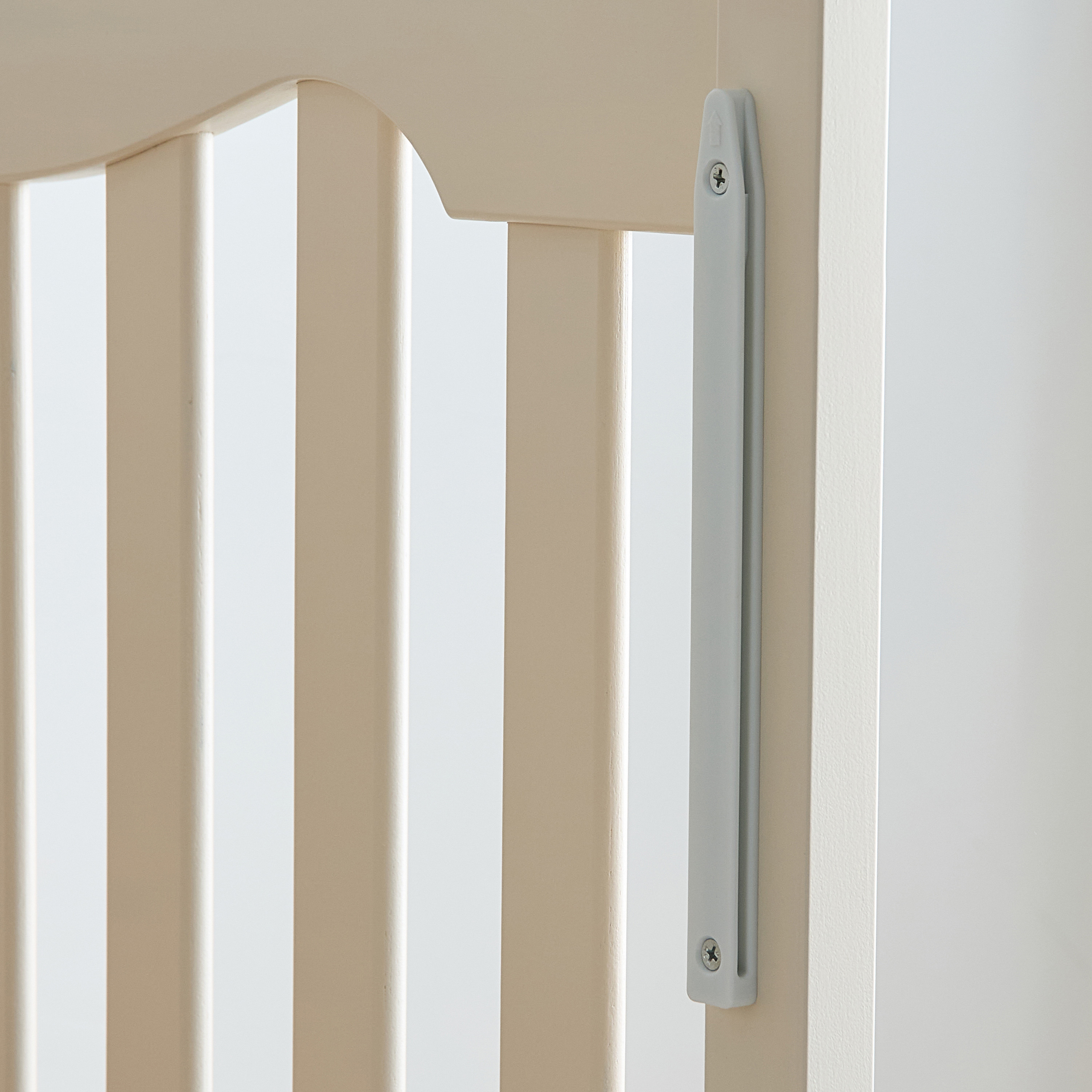 Juniors Charlotte Portable Wooden Crib-baby-nursery-furniture-cribsandbeds-babycribs-image-12