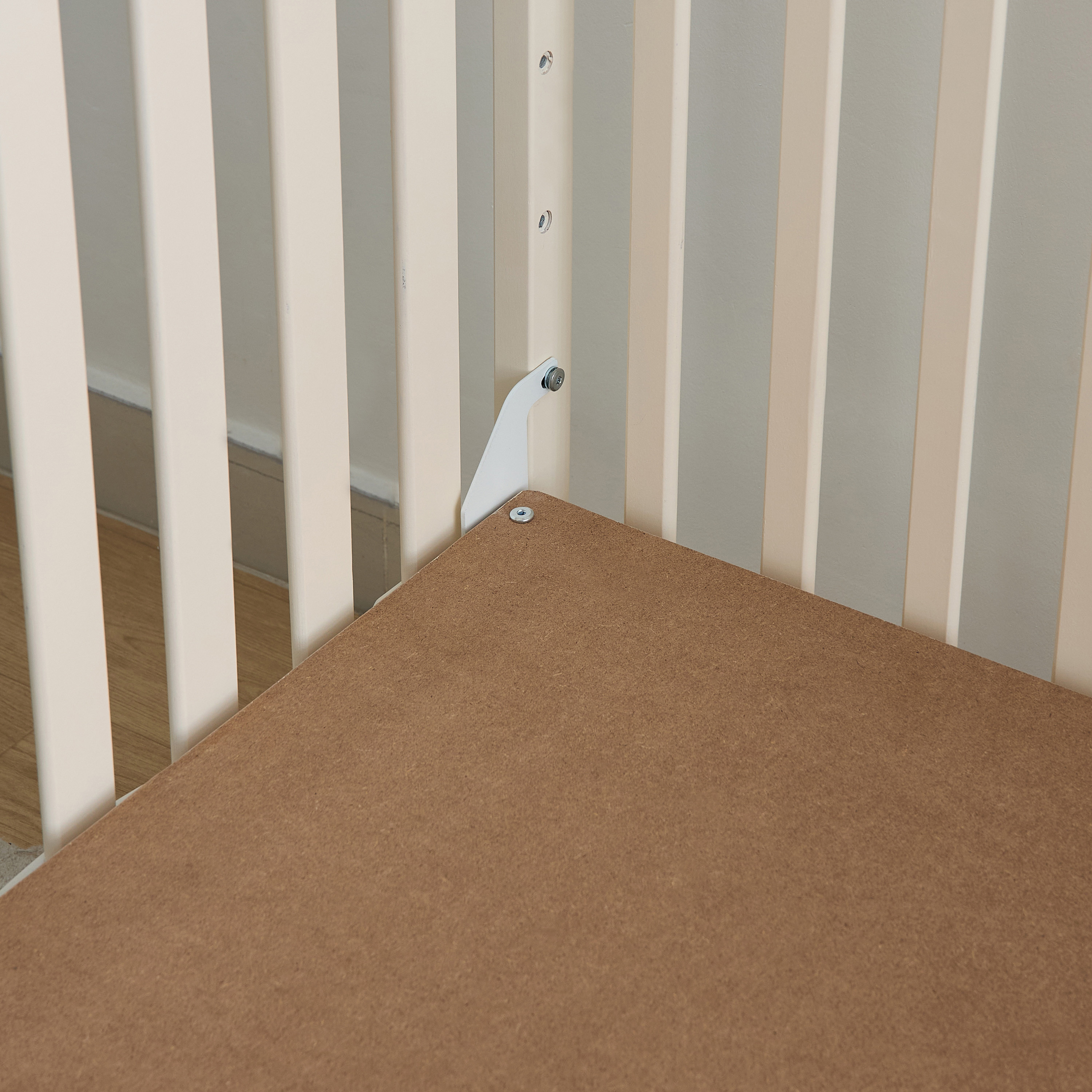 Juniors Charlotte Portable Wooden Crib-baby-nursery-furniture-cribsandbeds-babycribs-image-7
