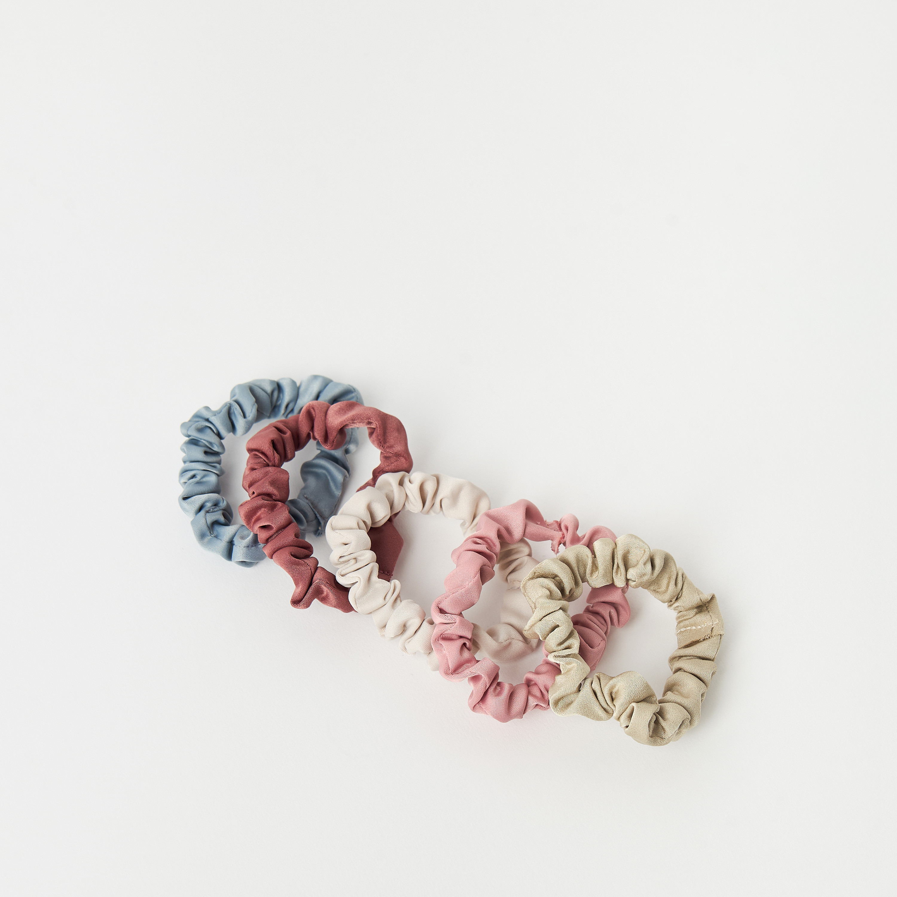 ربطات سكرانشي للشعر بارزة الملمس من تشارمز - طقم 5 قطع-girls-accessories-hairaccessories-image-2