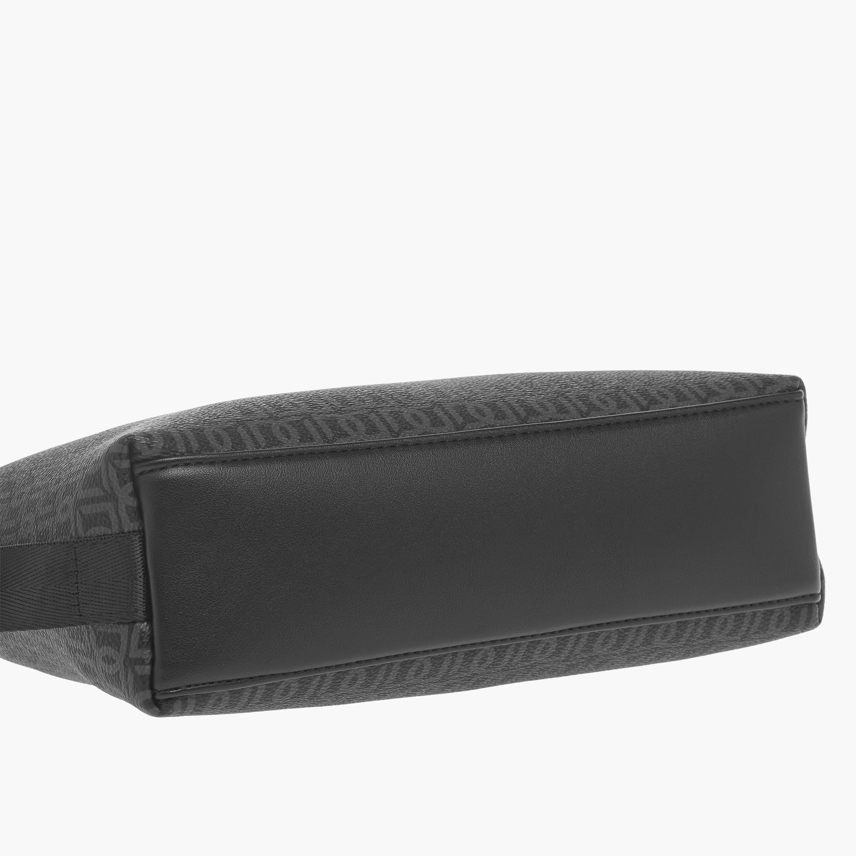 شنطة صغيرة بسحاب إغلاق وتفاصيل إبزيم بطبعات مونوغرام من دوتشيني-men-beltsandwallets-wallets-image-6
