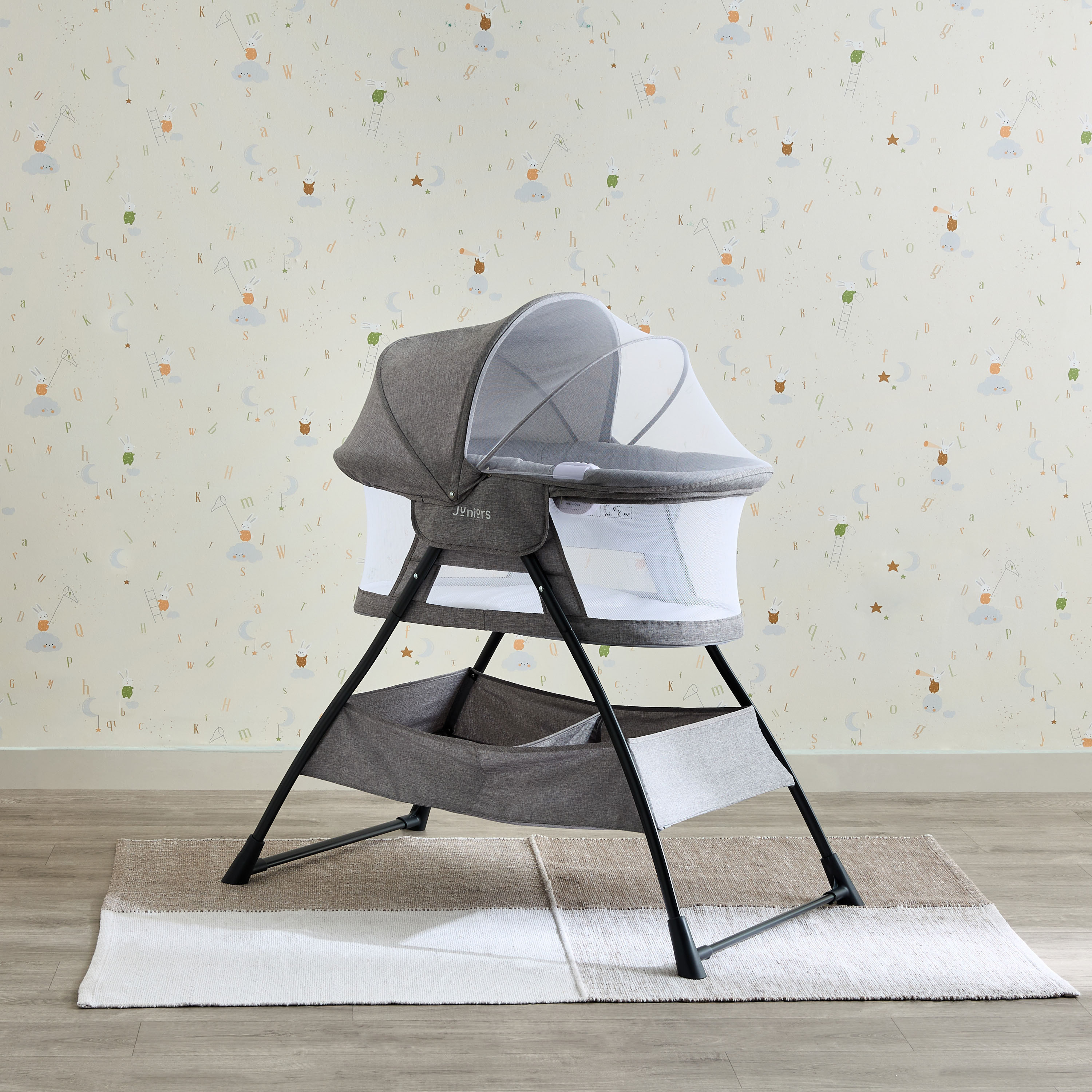 سرير أطفال بموسيقى وهز هارولد من جونيورز-baby-nursery-furniture-cribsandbeds-bassinets-image-2