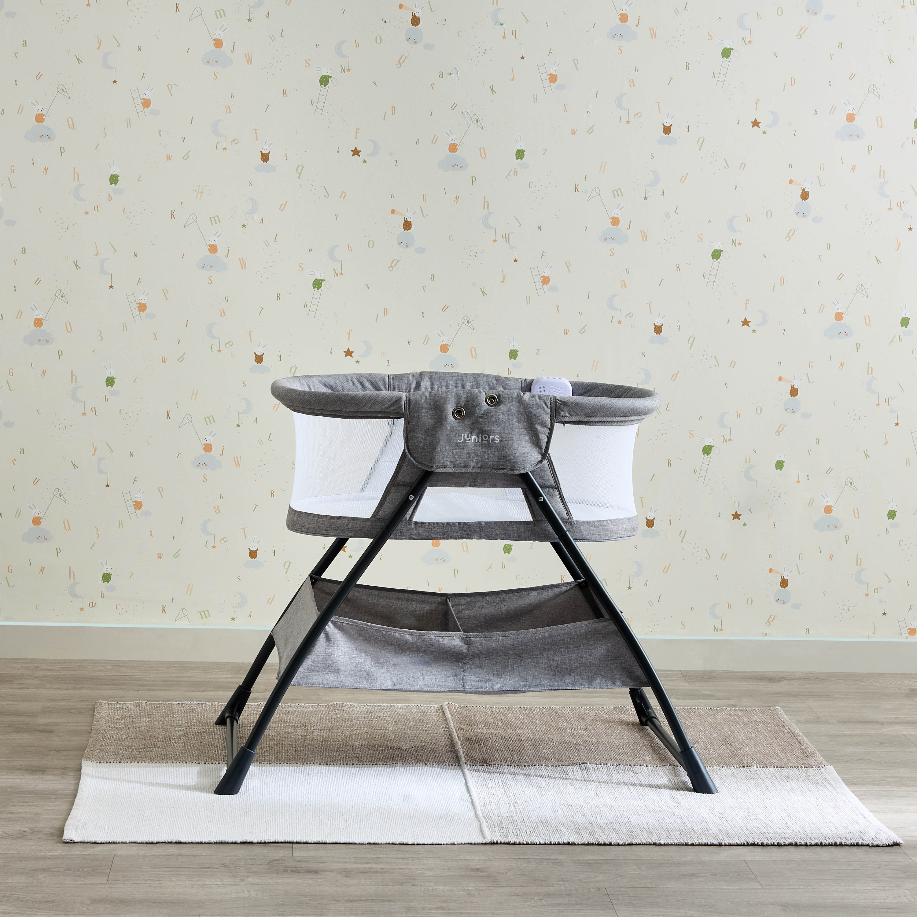 سرير أطفال بموسيقى وهز هارولد من جونيورز-baby-nursery-furniture-cribsandbeds-bassinets-image-3