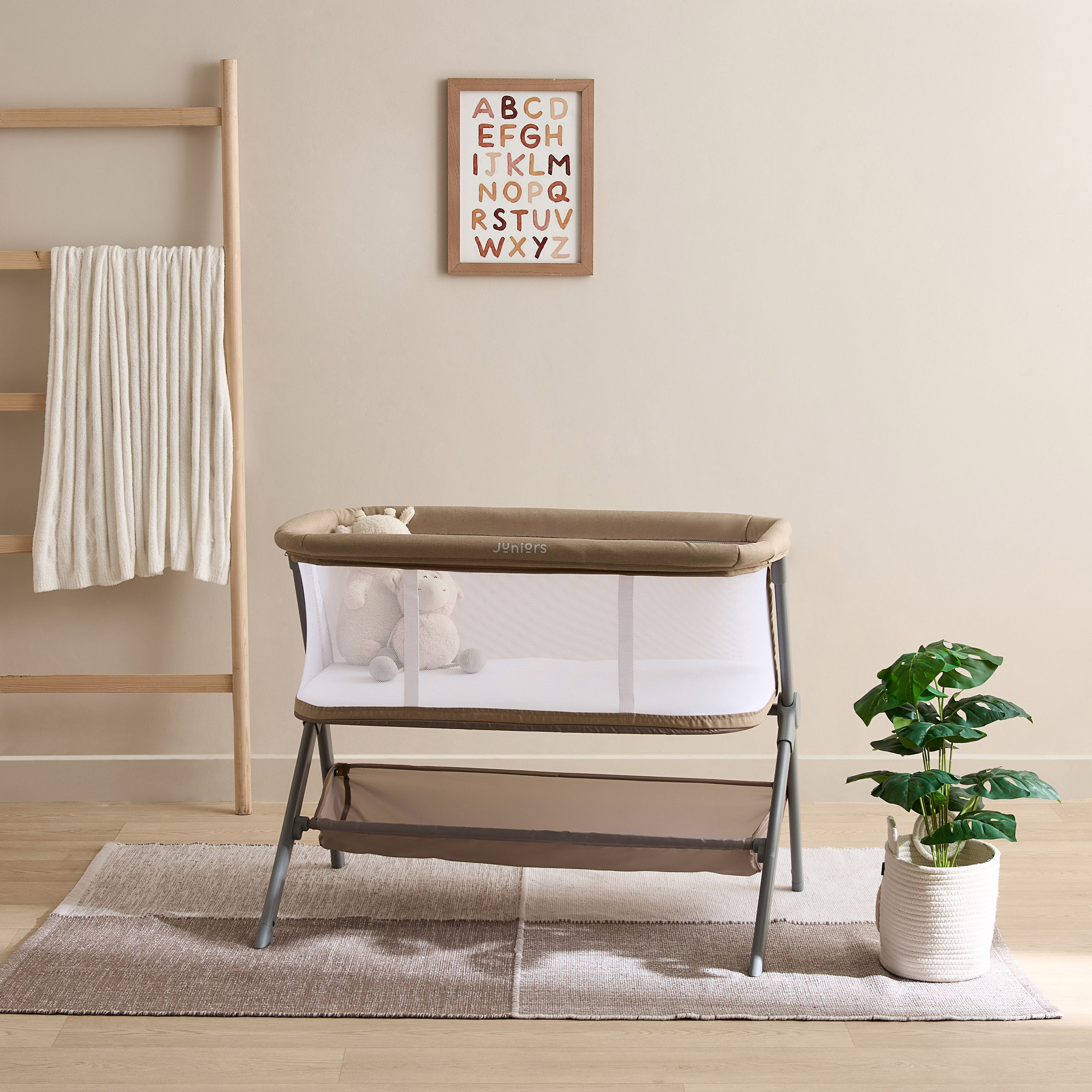Juniors Fred Bassinet-baby-nursery-furniture-cribsandbeds-bassinets-image-1