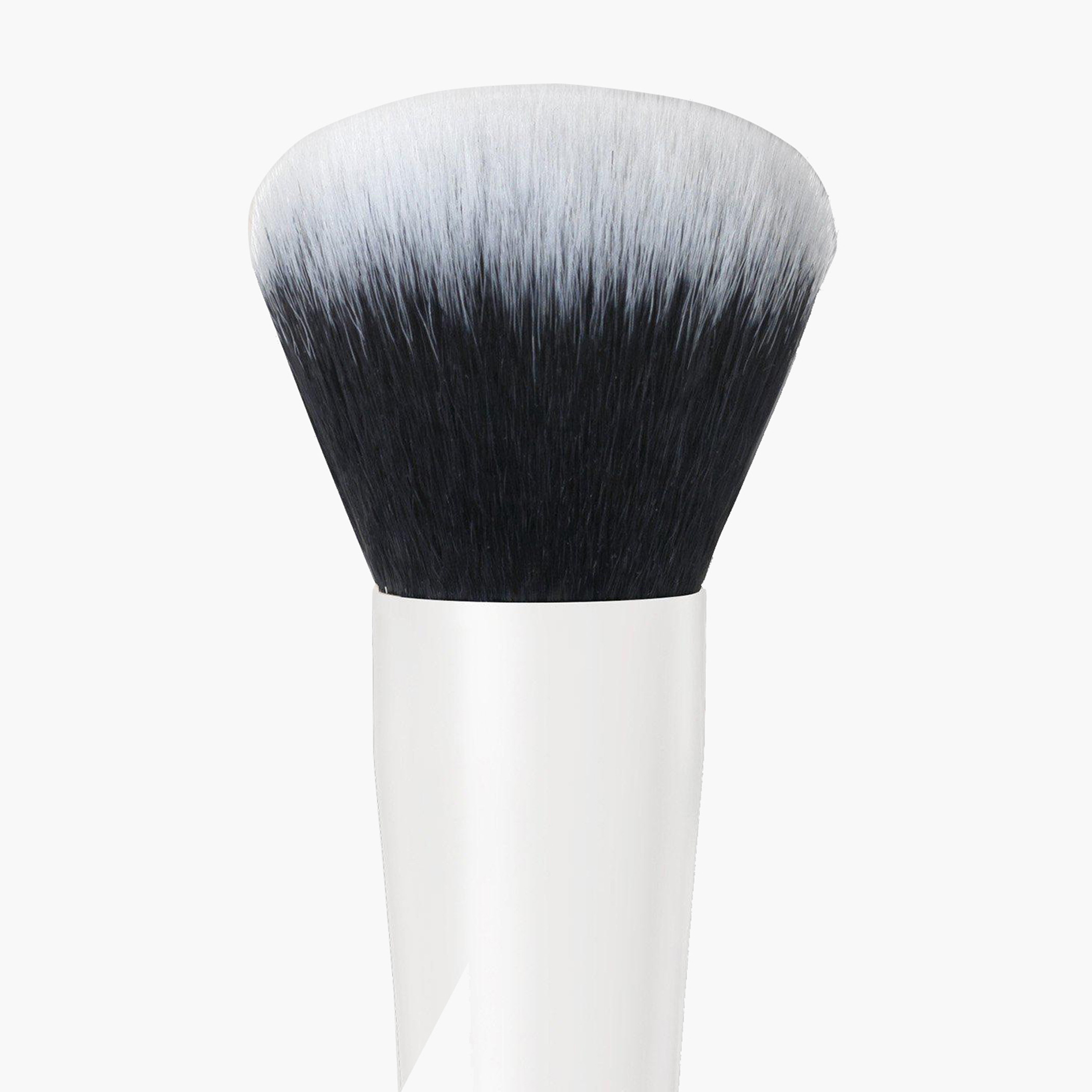 فرشاة مكياج ذا بفر من إيزادورا-beautyandpersonalcare-makeup-brushesandaccessories-brushes-image-2