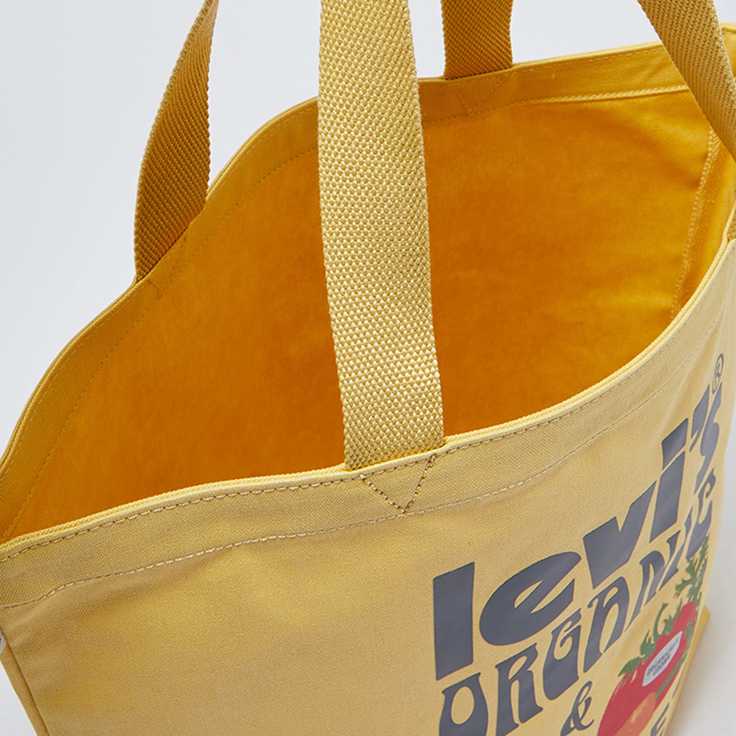 Levi's Graphic Printed Tote With Natural Dye and Dual Strap-men-bags-image-4