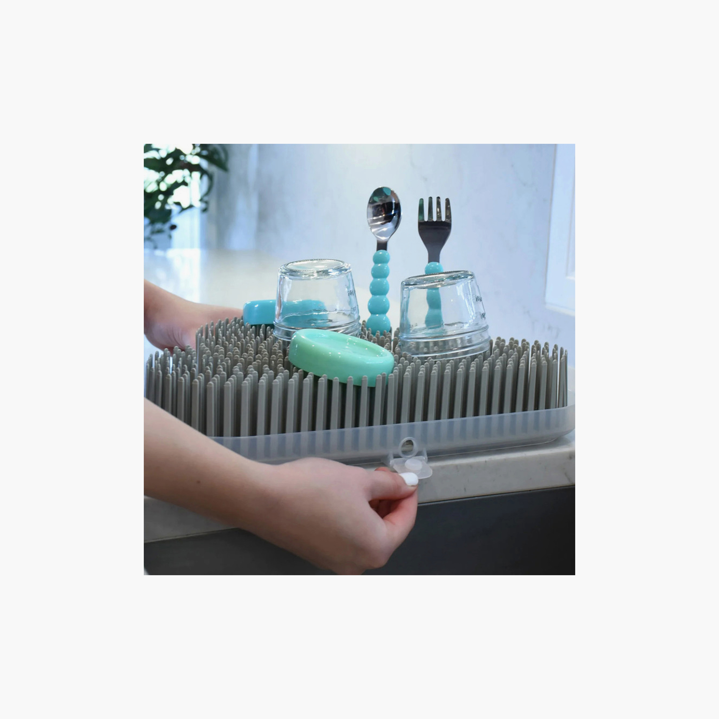 Melii BPA Free Countertop Cloud Drying Rack with Drainboard - Cloud-baby-feeding-accessories-image-5