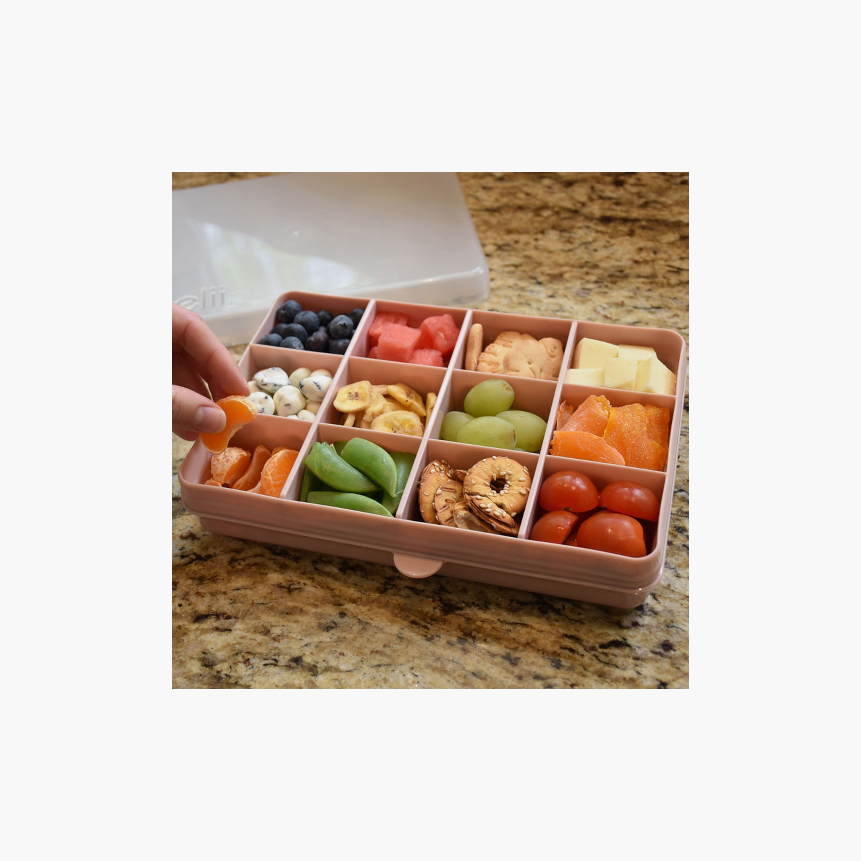 صندوق وجبات خفيفة 12 حجرة وخالي من مادة BPA  من ميلي-baby-feeding-mealtimeessentials-image-7