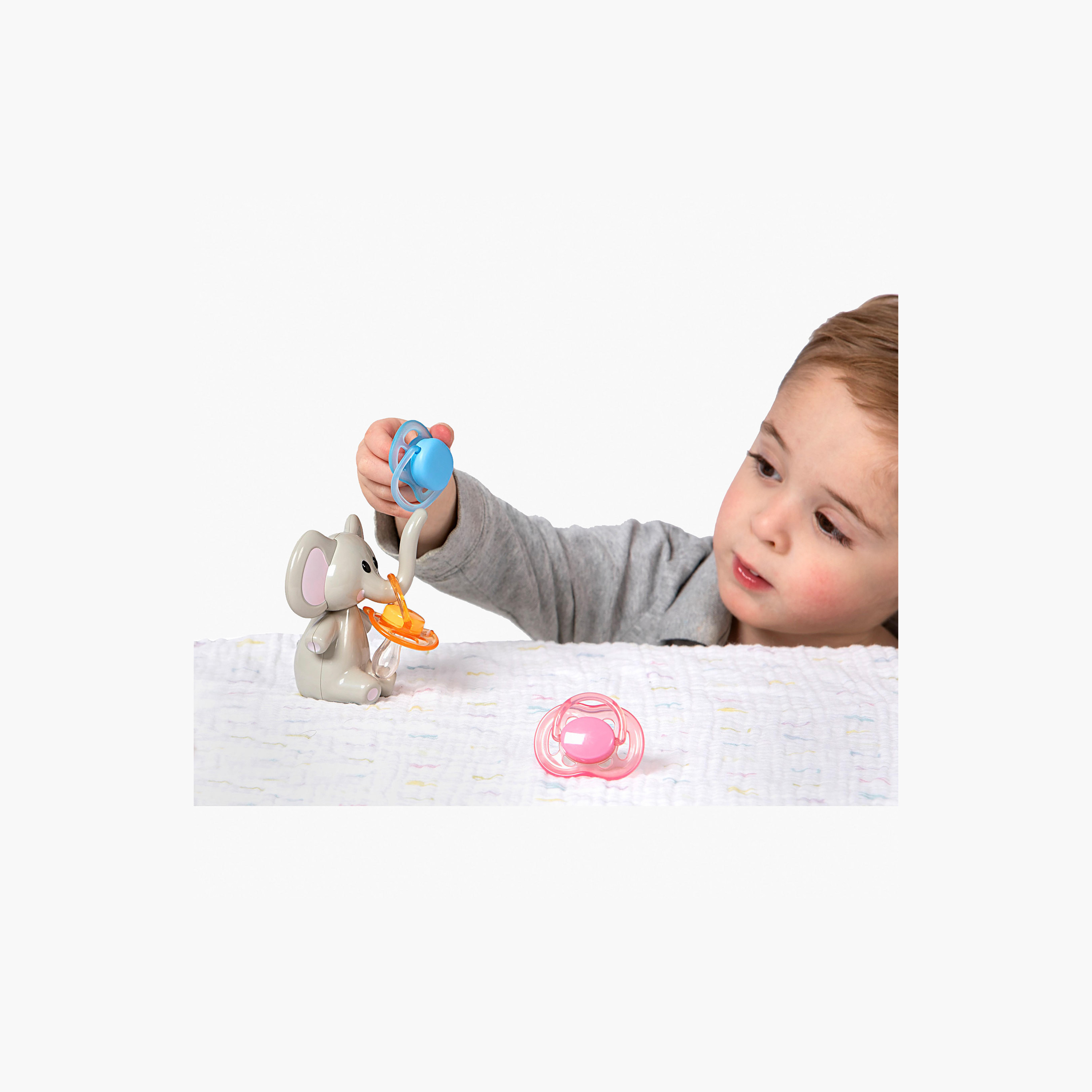 Melii Elephant-Shaped Pacifier Holder-baby-feeding-pacifiers-image-4