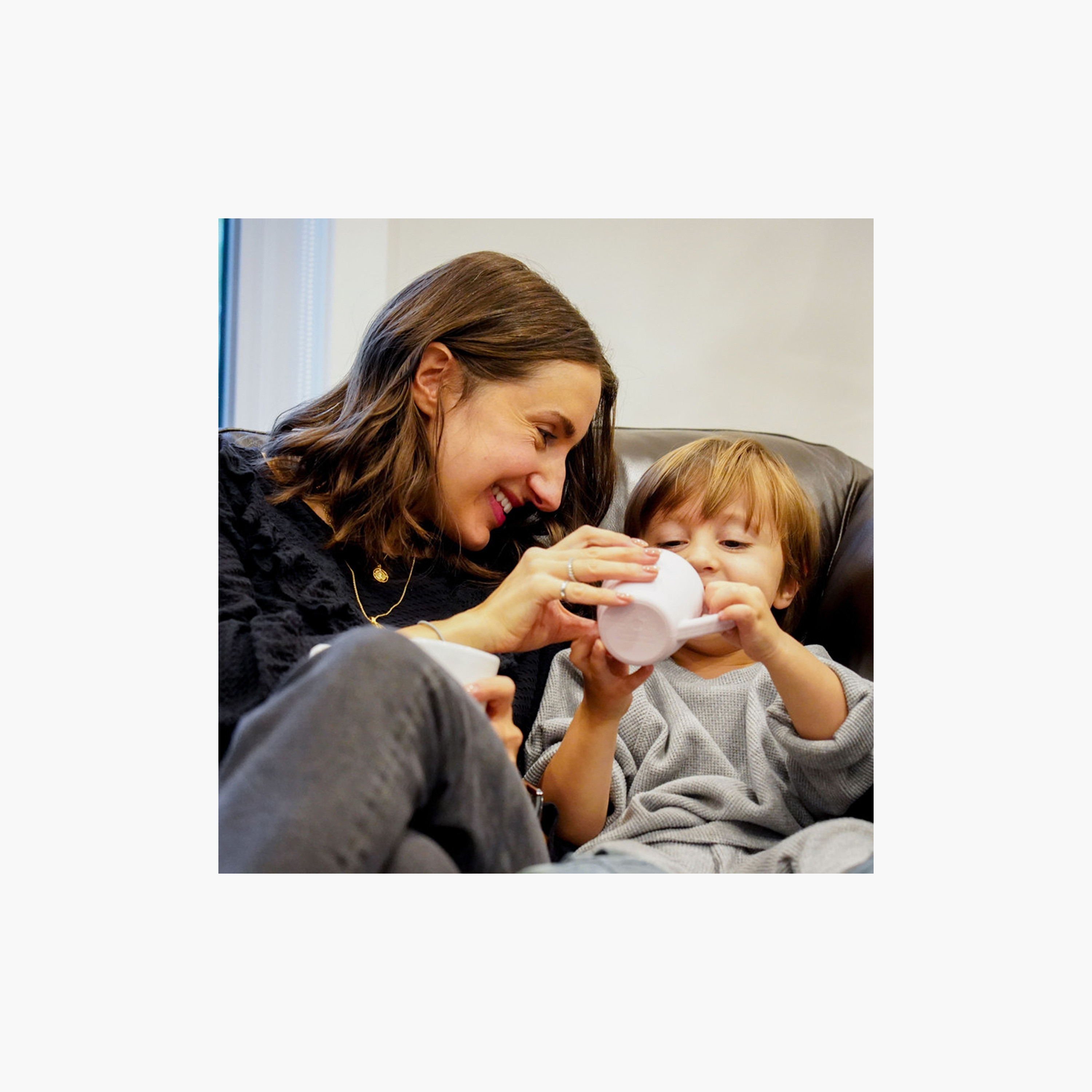كوب سيليكون دب قطعتين من ميلي - وردي ورمادي-baby-feeding-mealtimeessentials-image-3