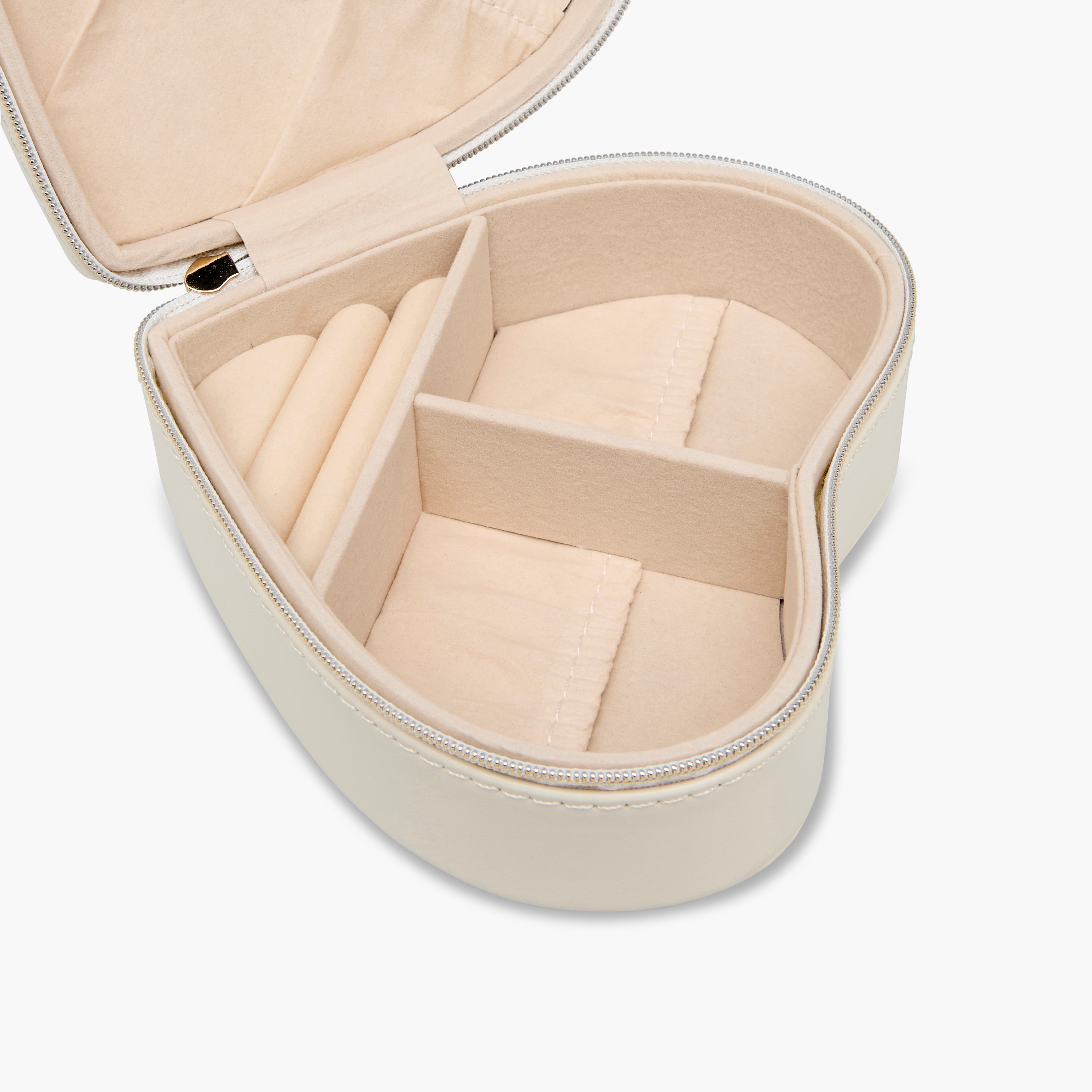 Heart Jewellery Box with Zip Closure - 14x13x6 cms-women-watchesandjewellery-jewellery-storage-image-4
