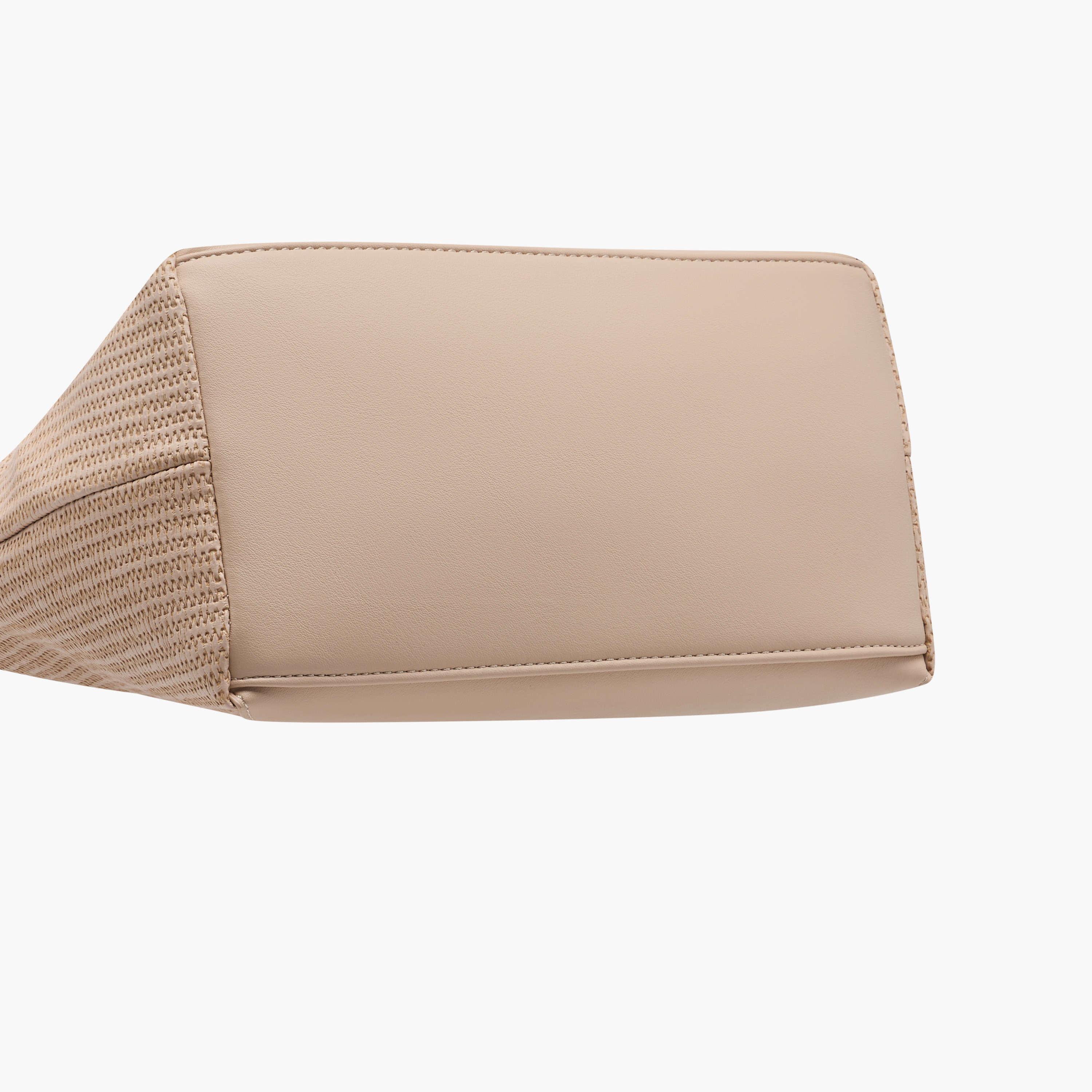 شنطة كتف بارزة الملمس بحزام قابل للتعديل وسحاب إغلاق من مارينا جالانتي-women-bagsandwallets-handbags-image-7