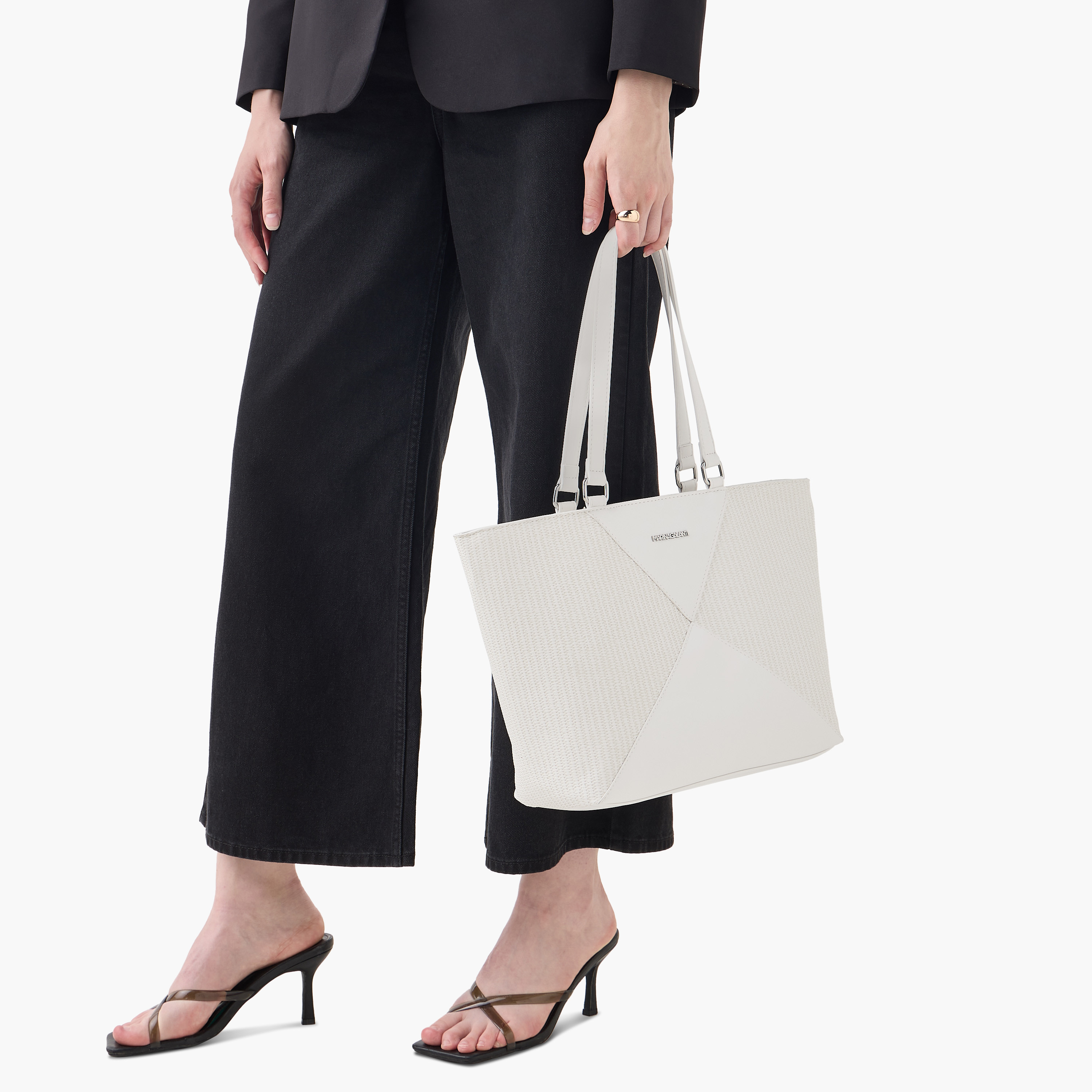 شنطة توتي بارزة الملمس بسحاب إغلاق ومقابض مزدوجة من مارينا جالانتي-women-bagsandwallets-handbags-image-2