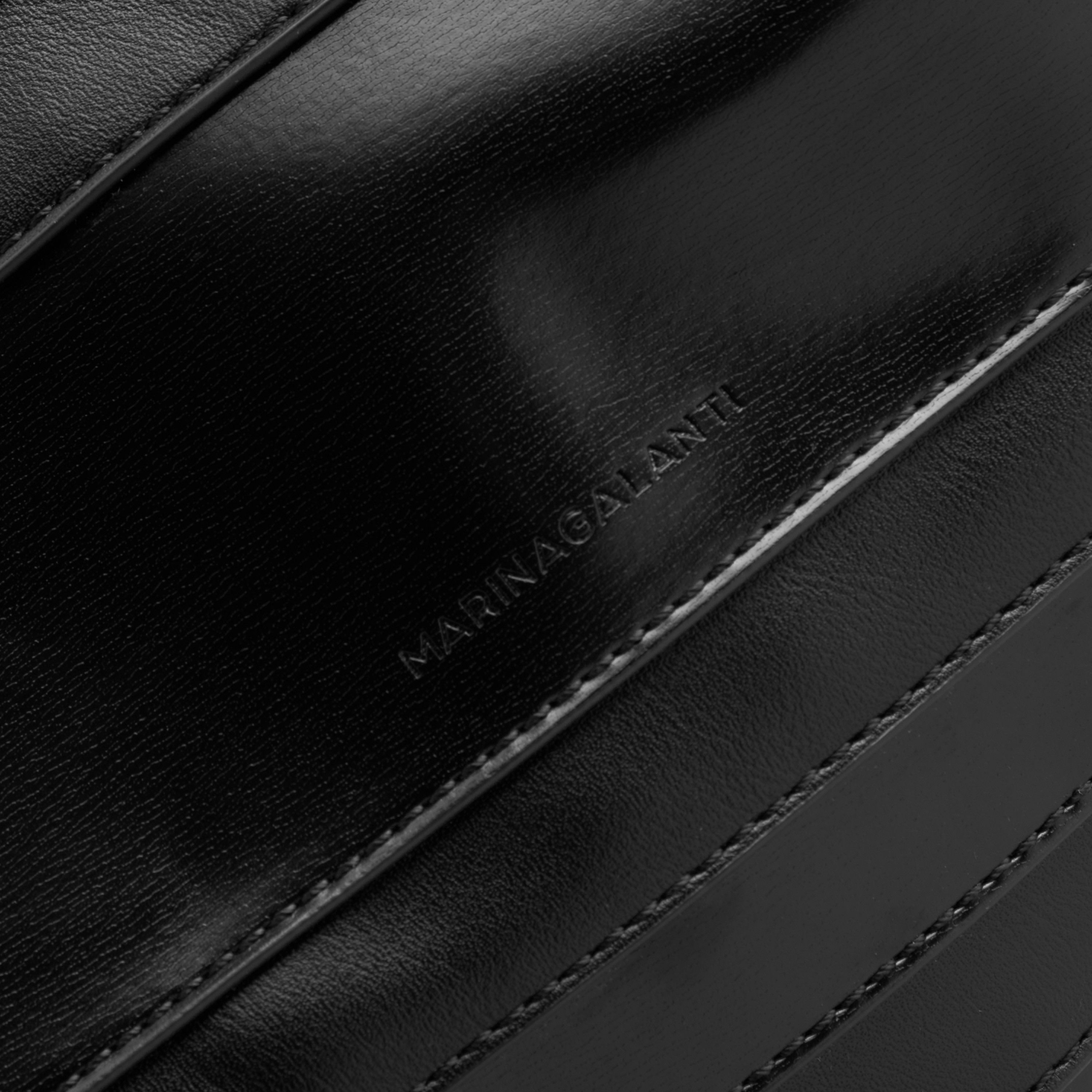 Marina Galanti Textured Tote Bag with Double Handles and Zip Closure-women-bagsandwallets-handbags-image-5