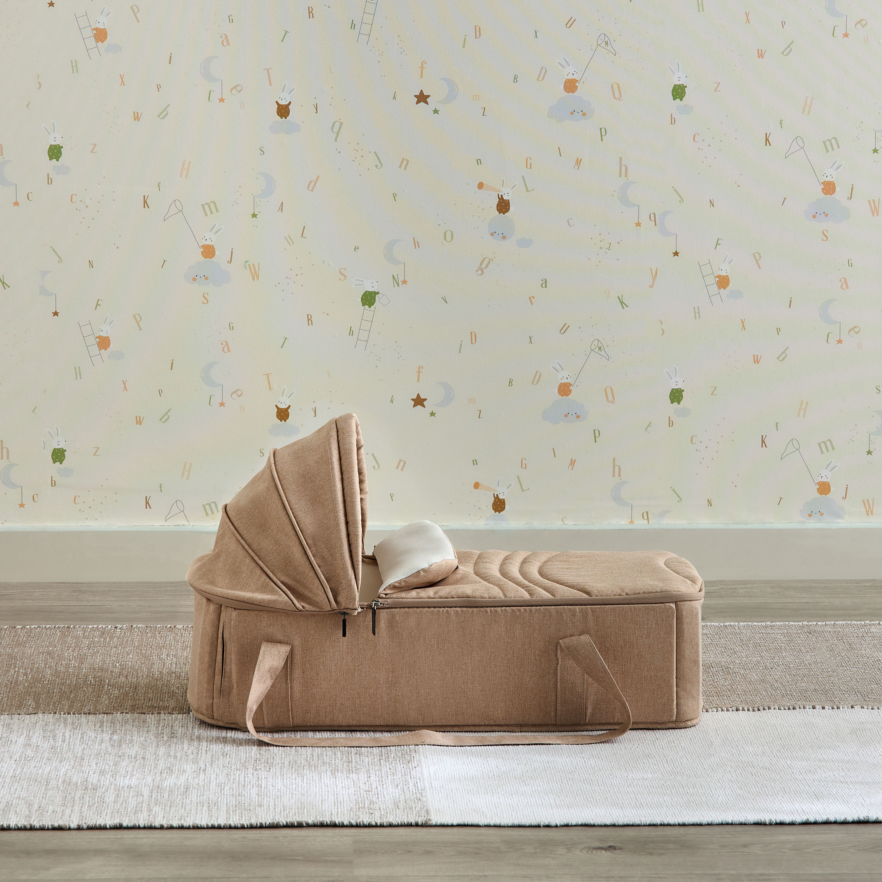 مهد أطفال محمول جيمي من جونيورز-baby-nursery-furniture-mosesbaskets-image-3