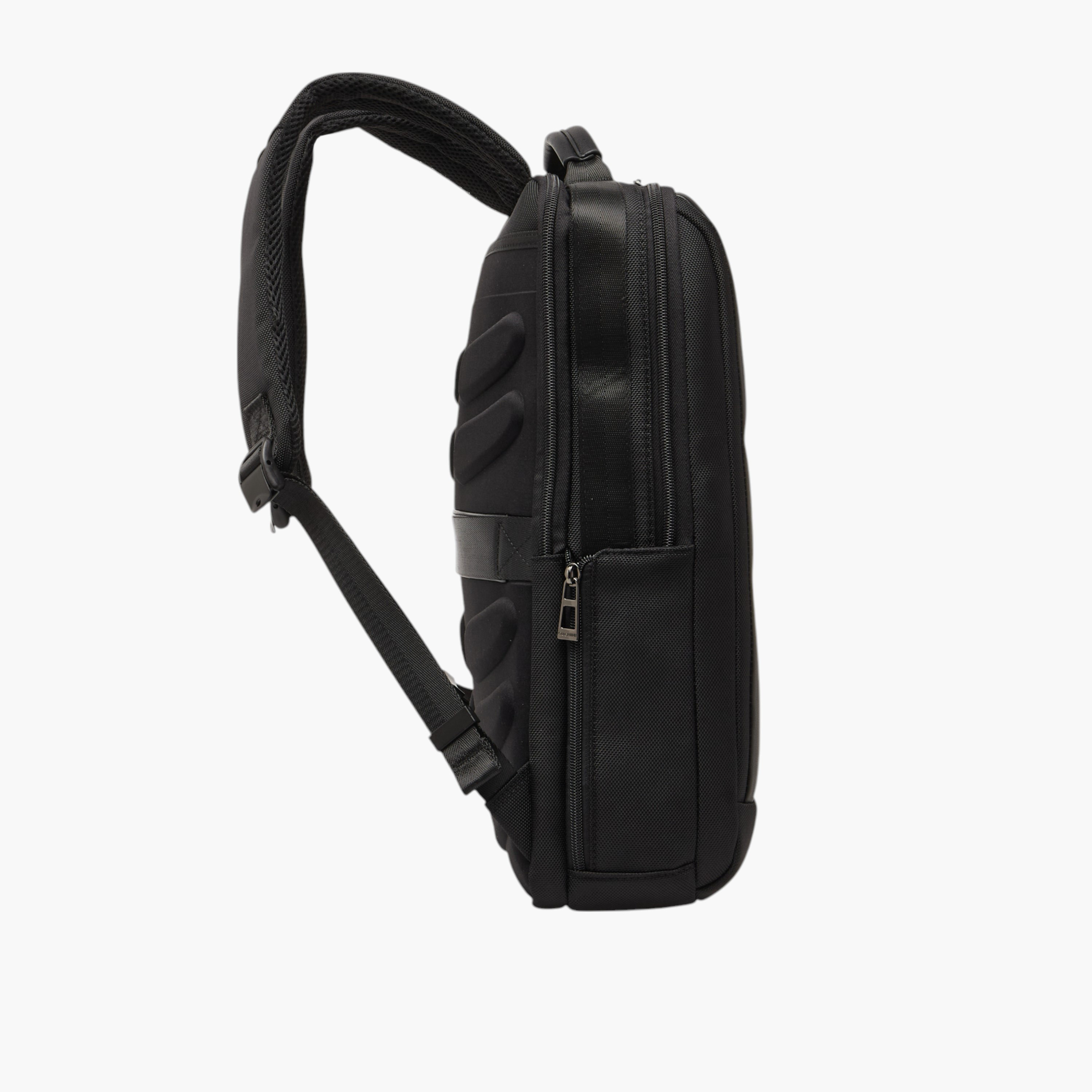 شنطة ظهر سادة بحمالات قابلة للتعديل ومقبض من دوتشيني-men-bags-image-4