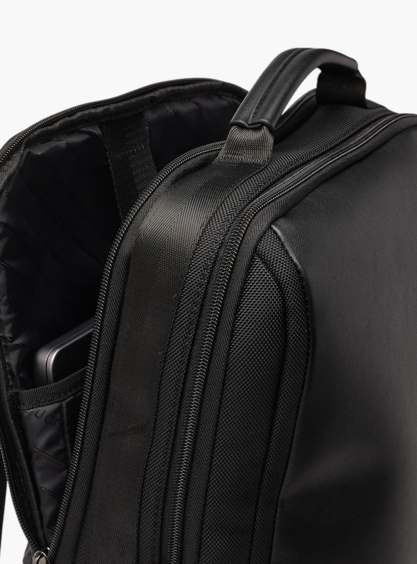 شنطة ظهر سادة بحمالات قابلة للتعديل ومقبض من دوتشيني-men-bags-image-10