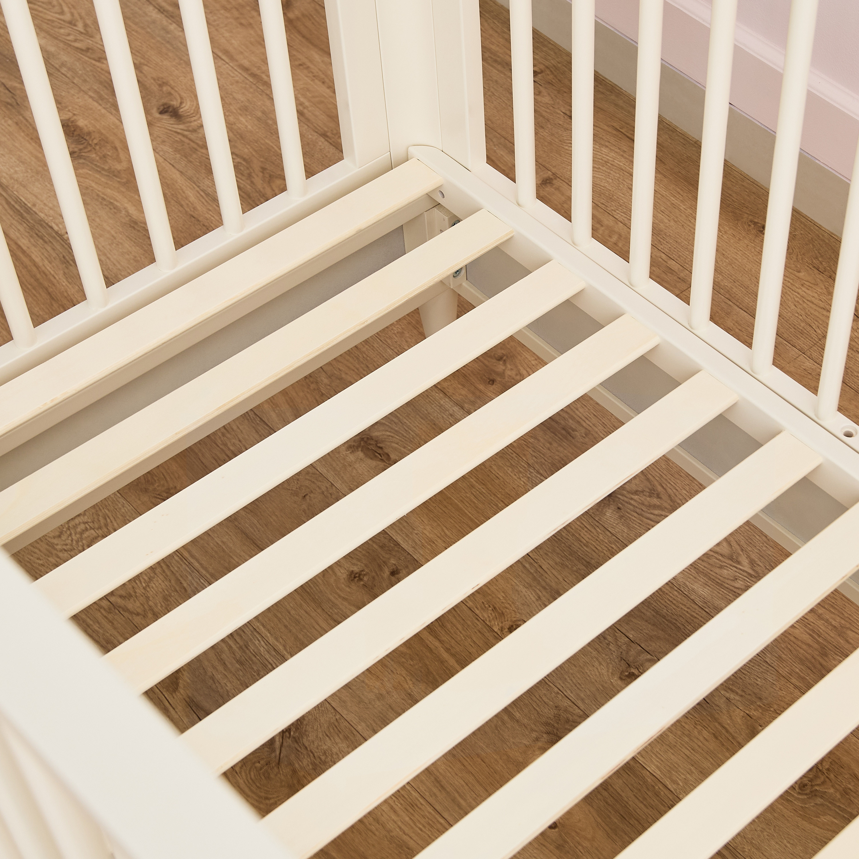 Giggles Aurelia Crib with Convertible Design and Guard Rails-baby-nursery-furniture-cribsandbeds-babycribs-image-11