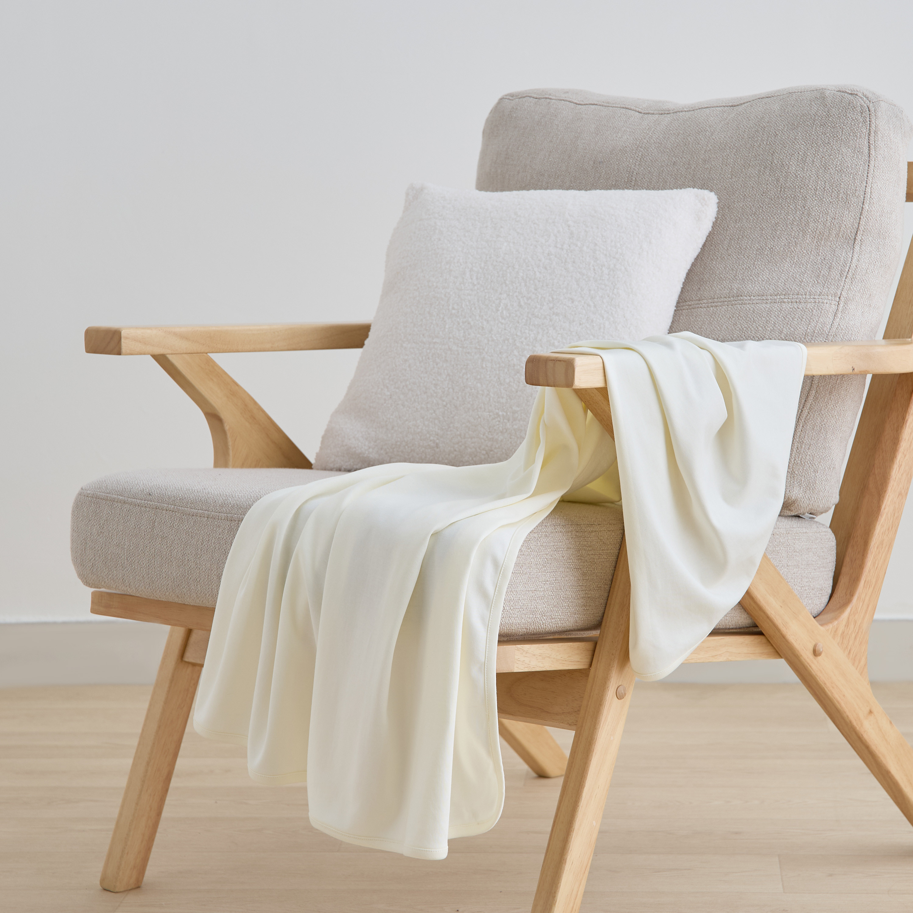 Juniors Solid Cotton Receiving Blanket - 80x100 cm-baby-nursery-blanketsandswaddles-receivingblankets-image-2