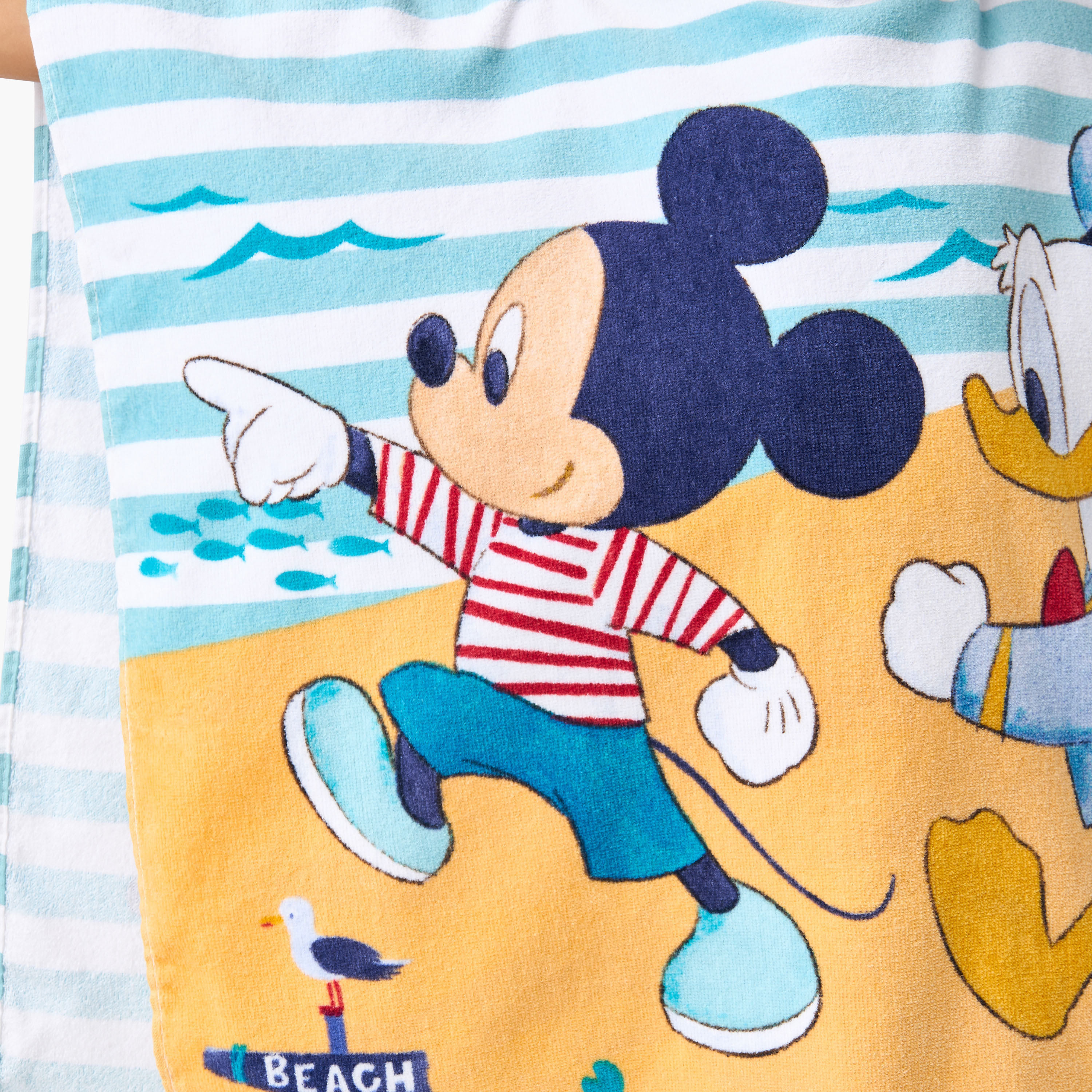 منشفة بقبعة وطبعات ميكي ماوس من ديزني - 60x60 سم-baby-bathandcare-towels-image-5