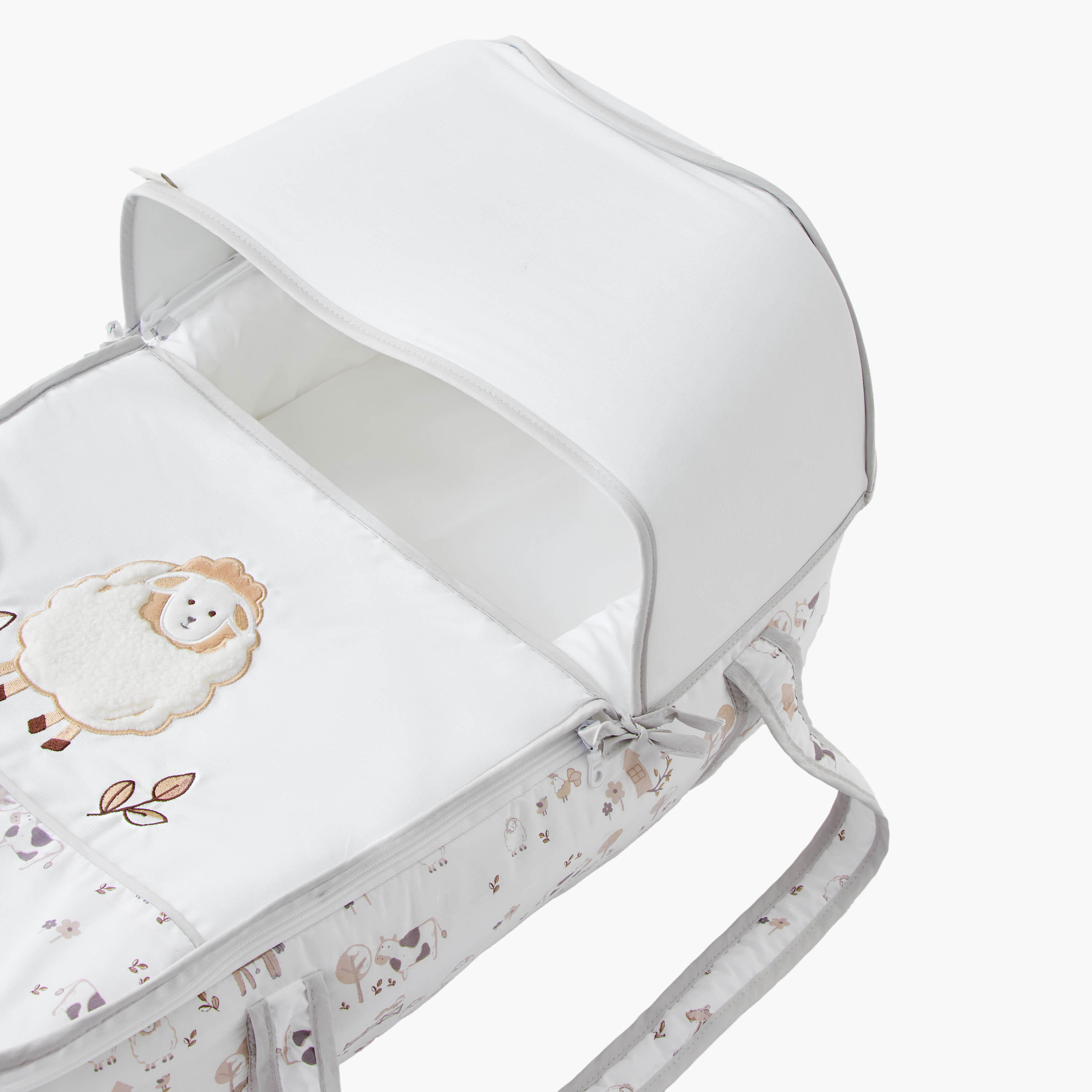 مهد حمل أطفال جيسي بطبعات ومظلة من جونيورز-baby-gear-carrycots-image-4