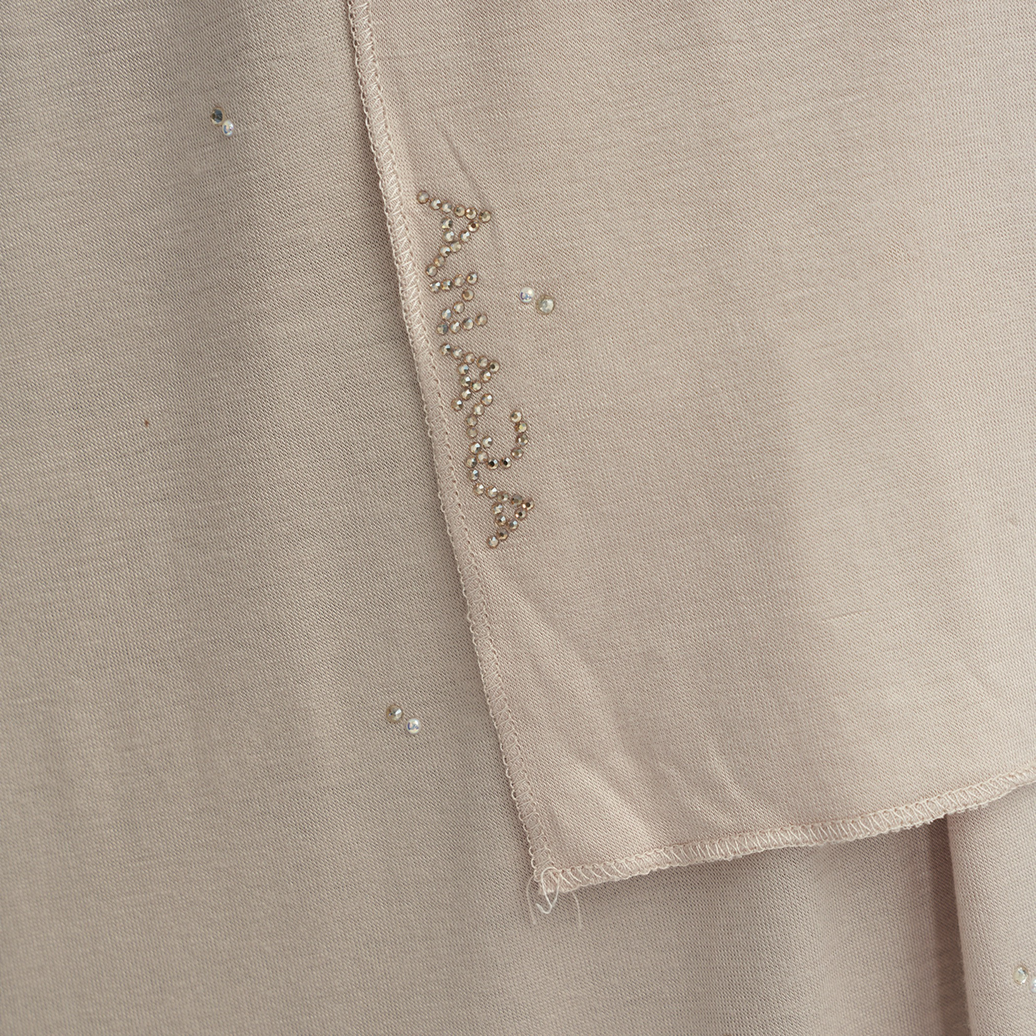 حجاب مزيّن بشعار-women-arabicclothing-headscarf-hijab-image-3