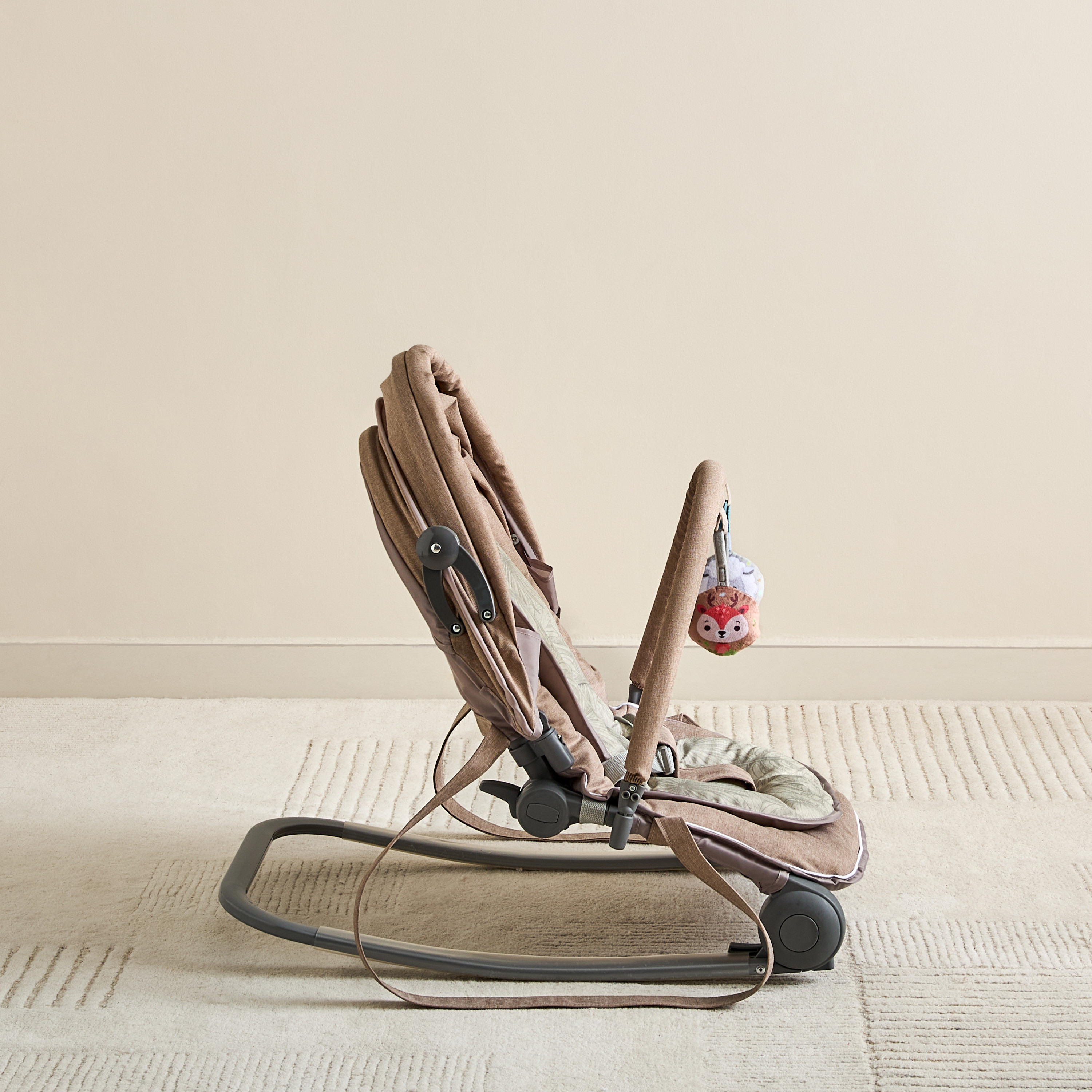 كرسي هزاز جريت مع مظلة وألعاب من جونيورز-baby-infantactivity-rockers-image-8