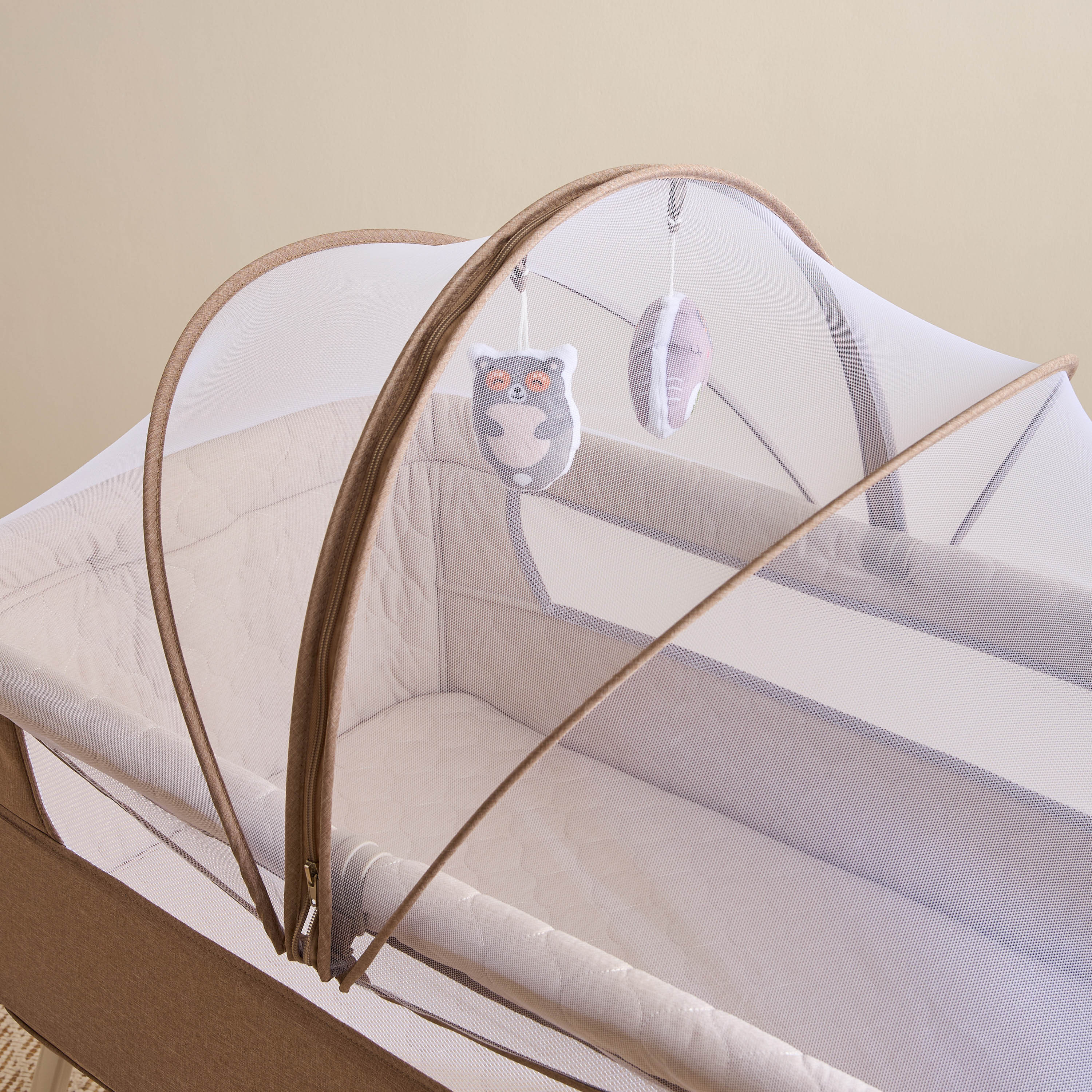 Juniors Percy Baby Bassinet with 7 Adjustable Heights-baby-nursery-furniture-cribsandbeds-bassinets-image-12