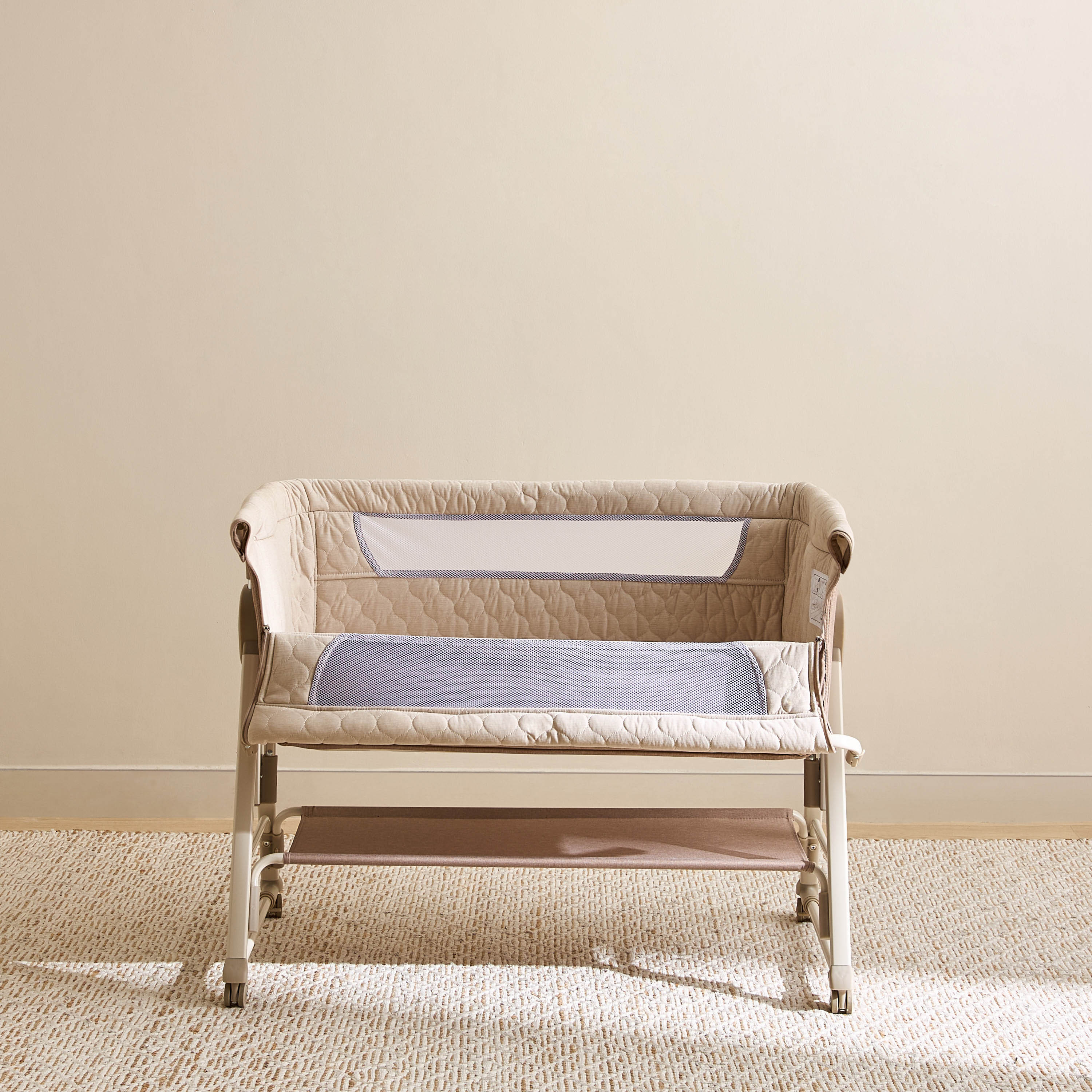 Juniors Percy Baby Bassinet with 7 Adjustable Heights-baby-nursery-furniture-cribsandbeds-bassinets-image-2