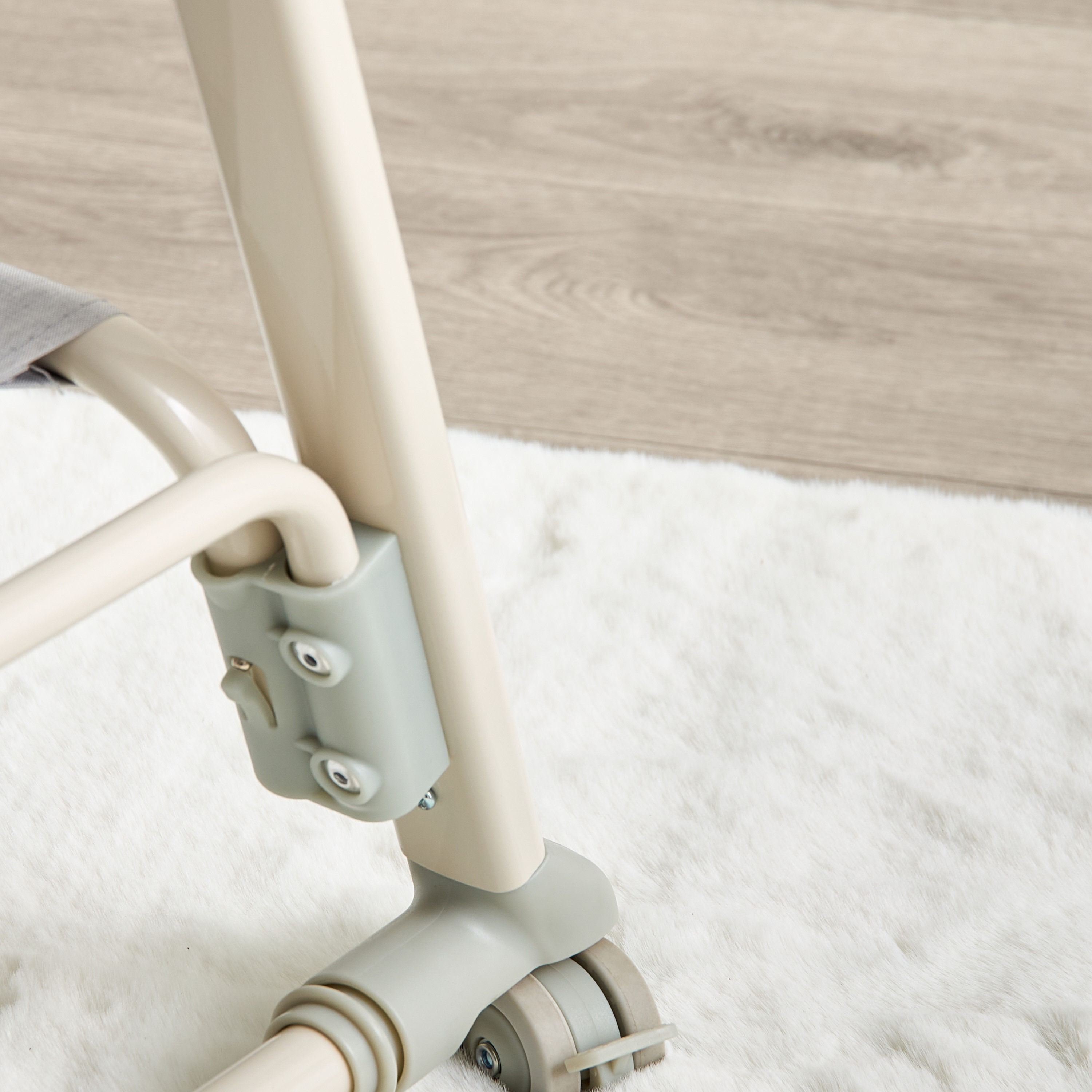Juniors Percy Baby Bassinet with 7 Adjustable Heights-baby-nursery-furniture-cribsandbeds-bassinets-image-16