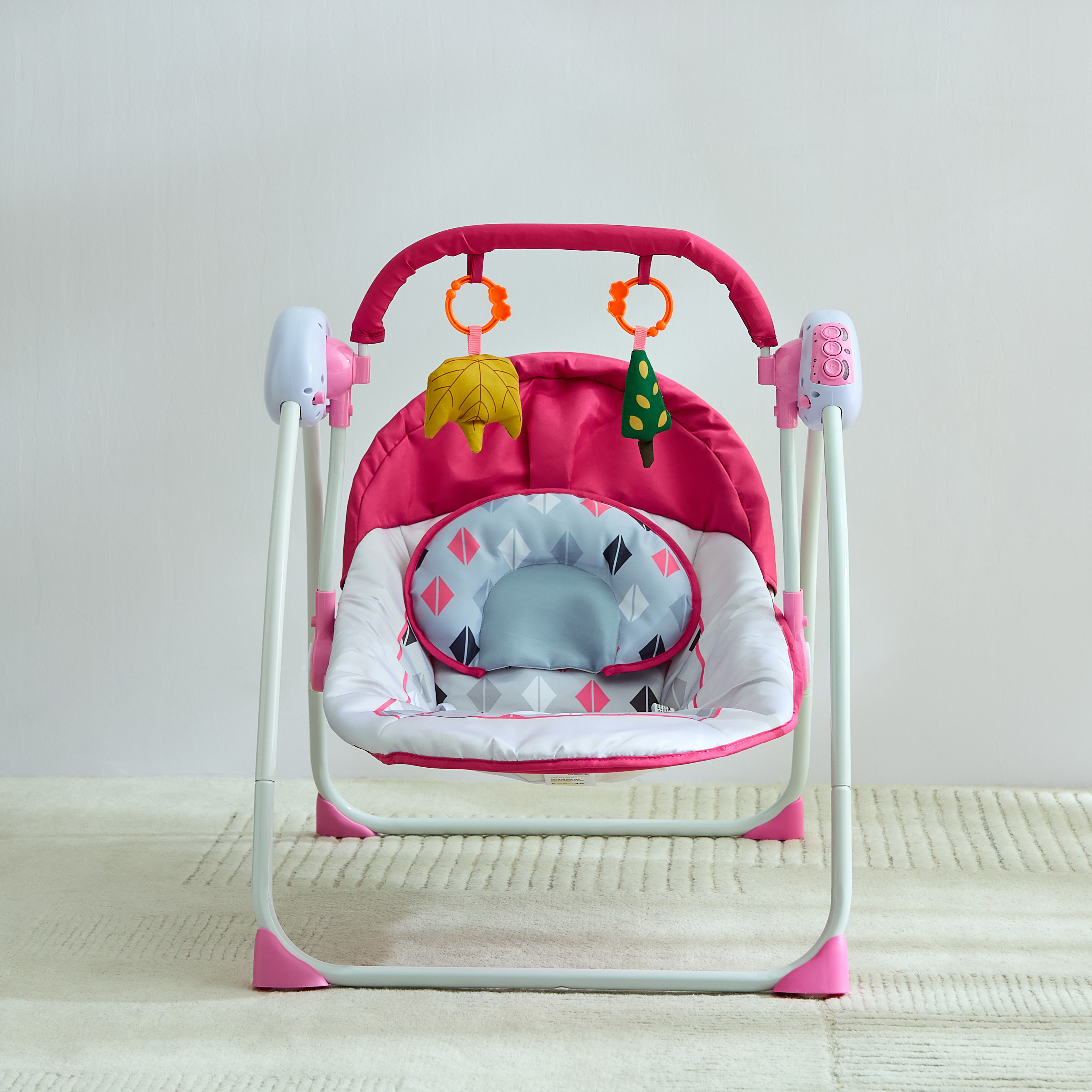 كرسي هزاز للأطفال بجهاز تحكم عن بعد مع ناموسية من ليتل بلومرز-baby-infantactivity-rockers-image-2