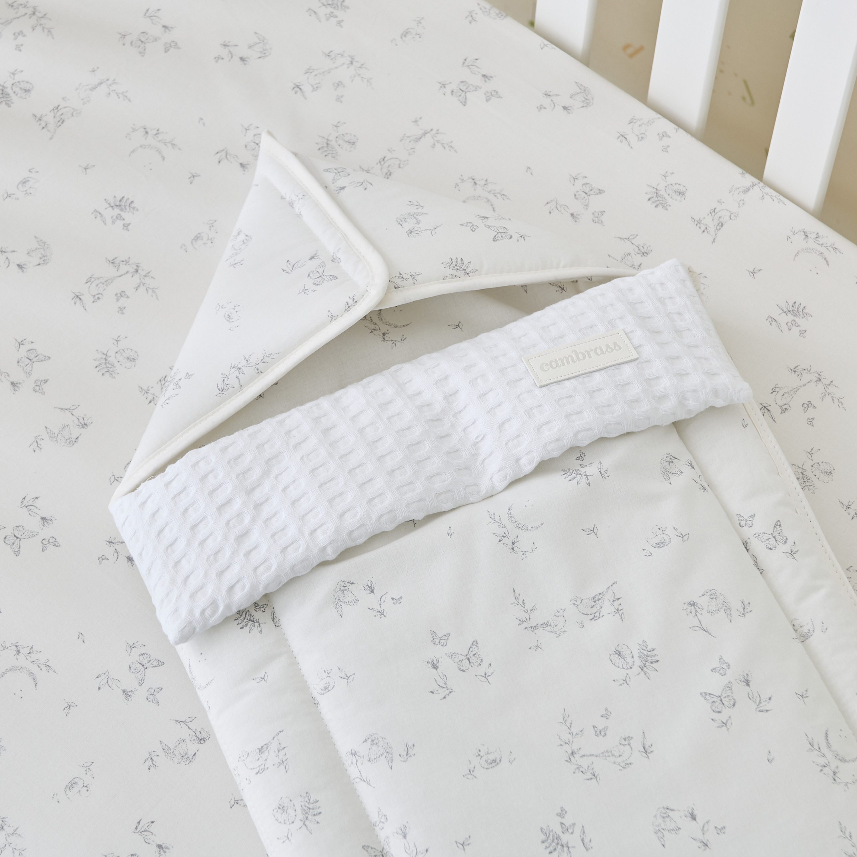 Cambrass Printed Baby Nest Bag - 73x41 cm-baby-nursery-blanketsandswaddles-swaddlesandsleepingbags-image-4