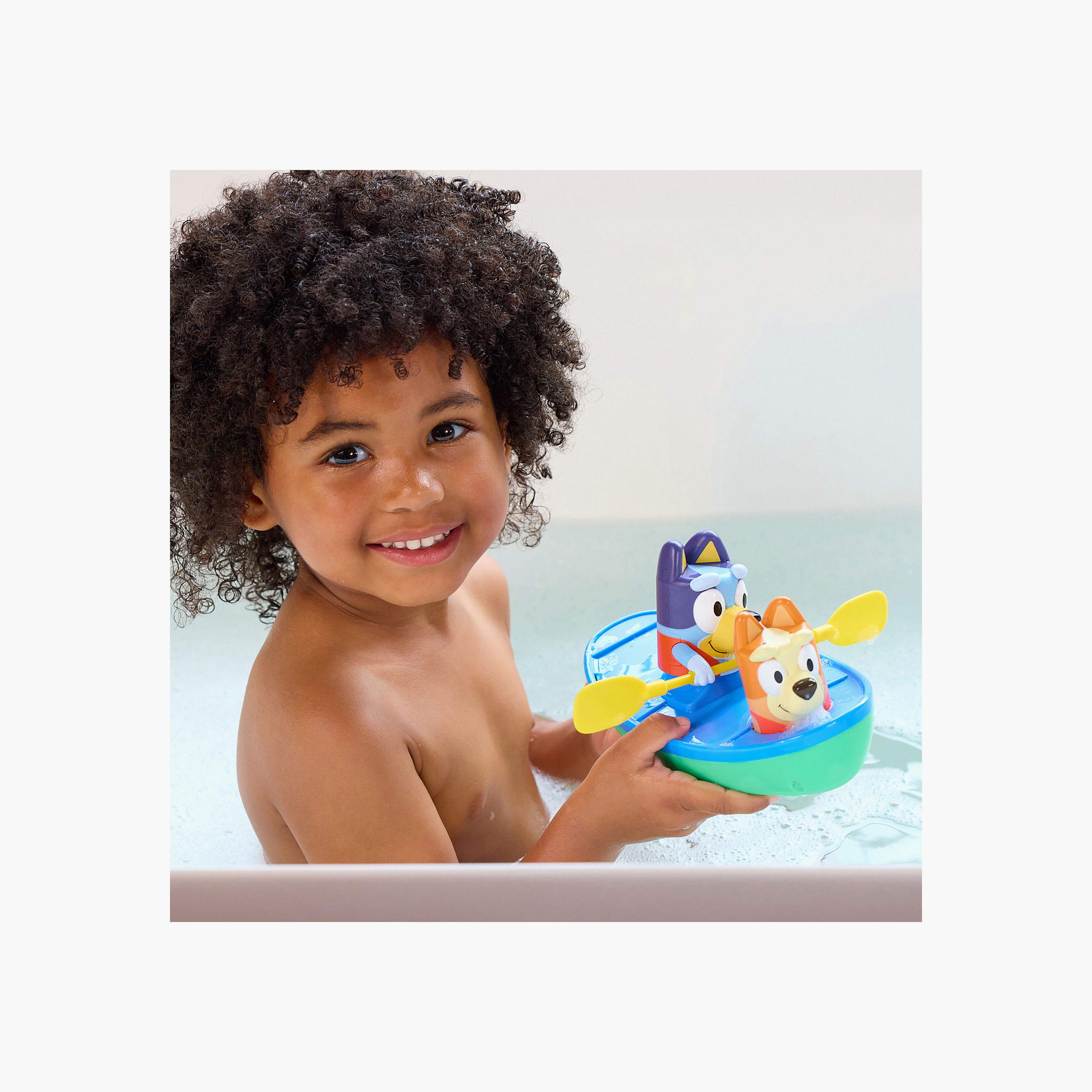 Toomies Bluey Pull and Go Canoe Playset-toys-babyandtoddlertoys-bathtoys-image-5