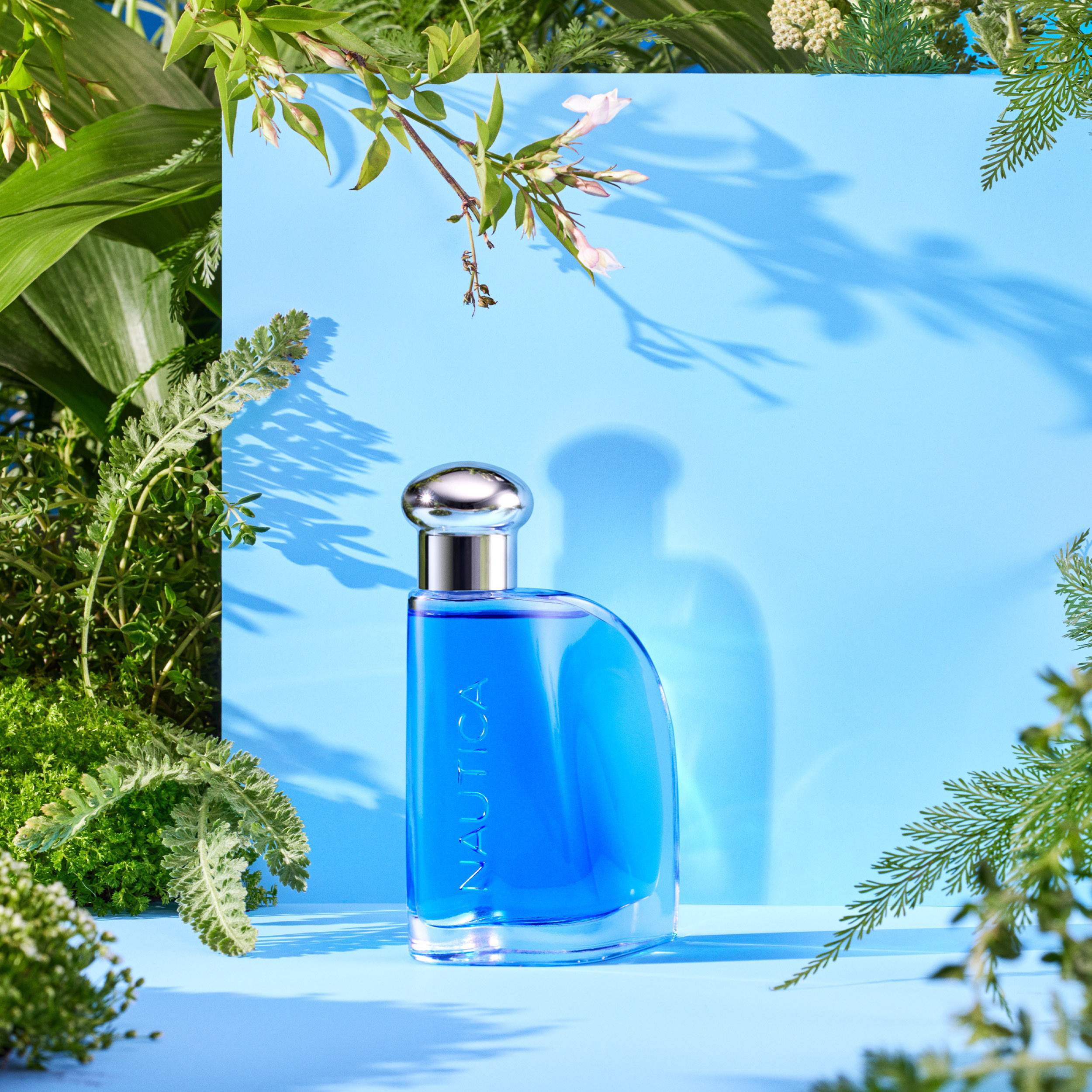عطر أو دو تواليت نوتيكا بلو للرجال من نوتيكا - 50 مل-beautyandpersonalcare-fragrance-men-image-4